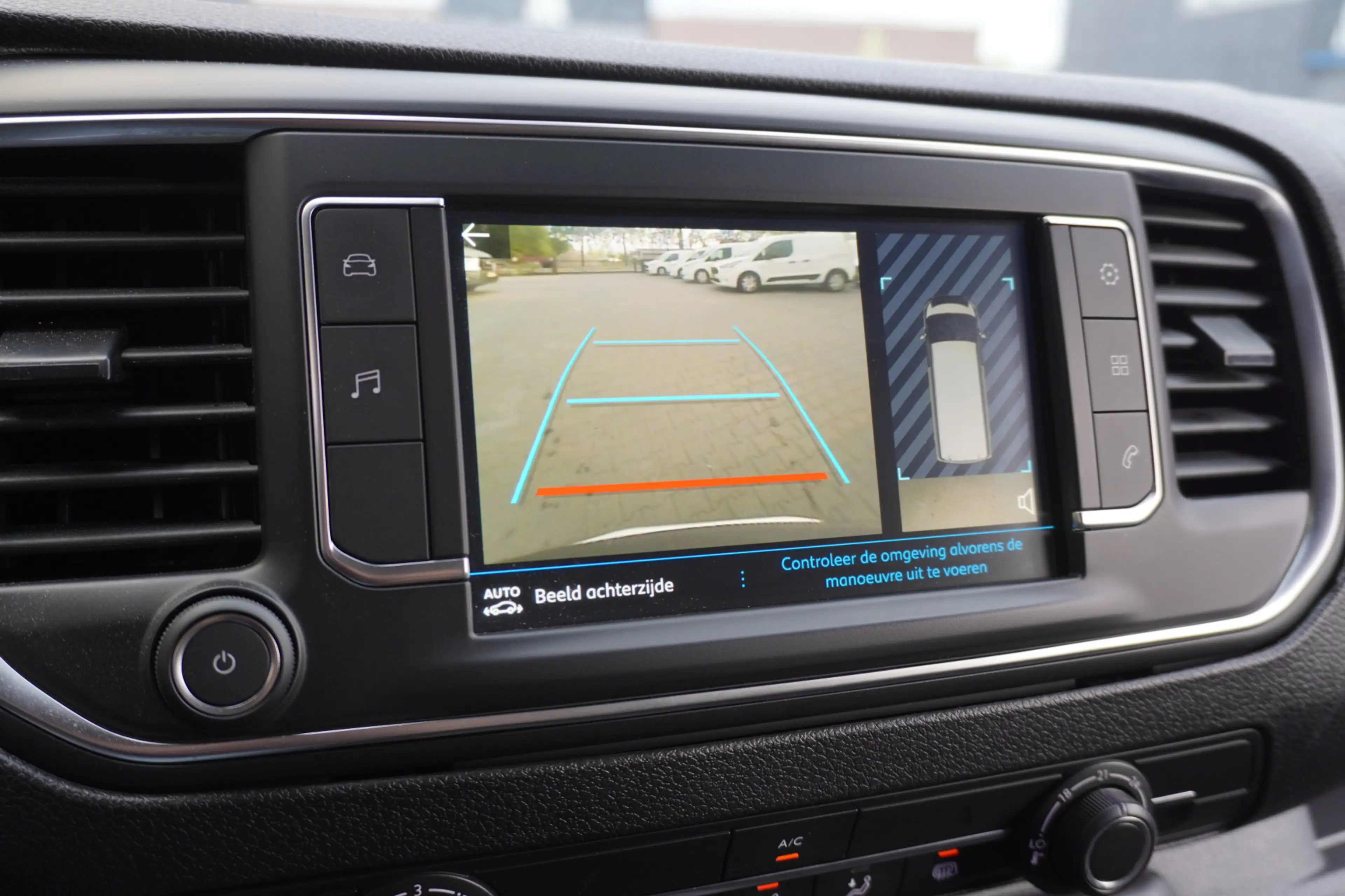 Peugeot Expert 2.0 BlueHDI L2 145PK AUTOMAAT EURO 6 - Airco - PDC — photo 13