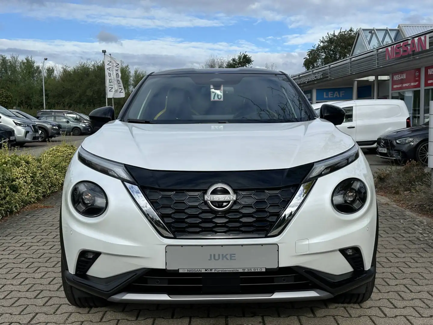Nissan Juke 1.6 HYBRID 143 PS 4AMT N-Sport Tech ProPILOT Bose BFS Weiß - 2