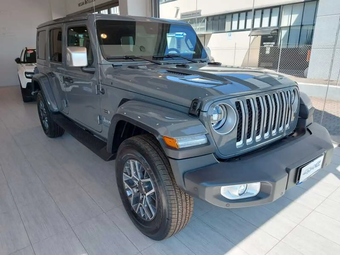 Jeep Wrangler Unlimited 2.0 atx phev Sahara 4xe auto Grigio - 2