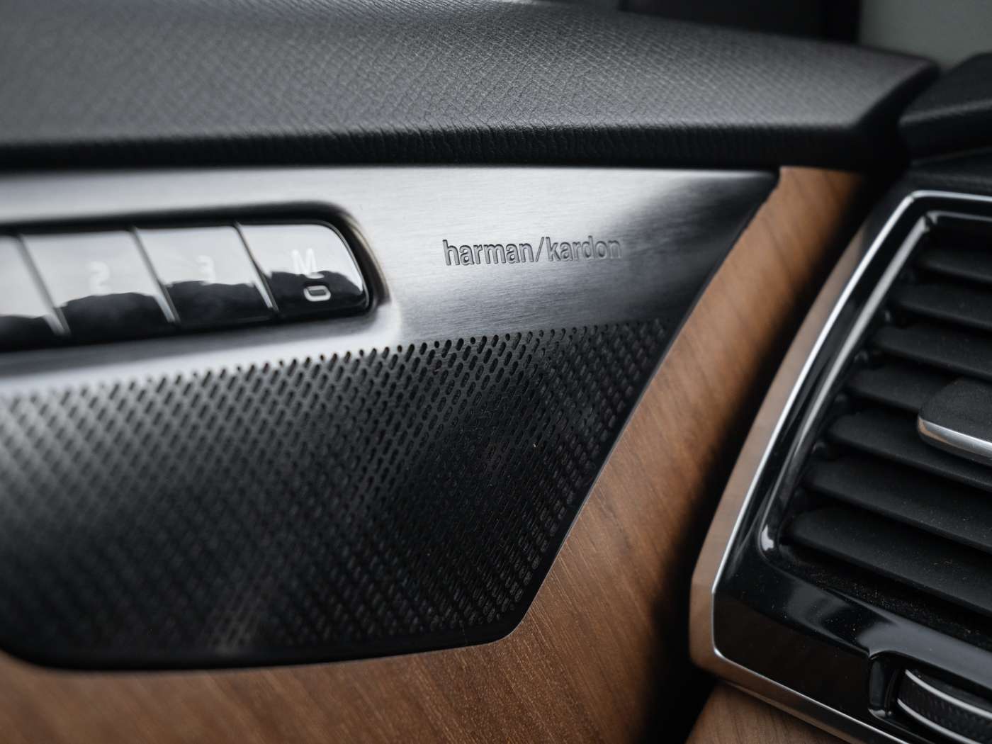 2023 Volvo XC90 PLUS BRIGHT THEME thumb 14