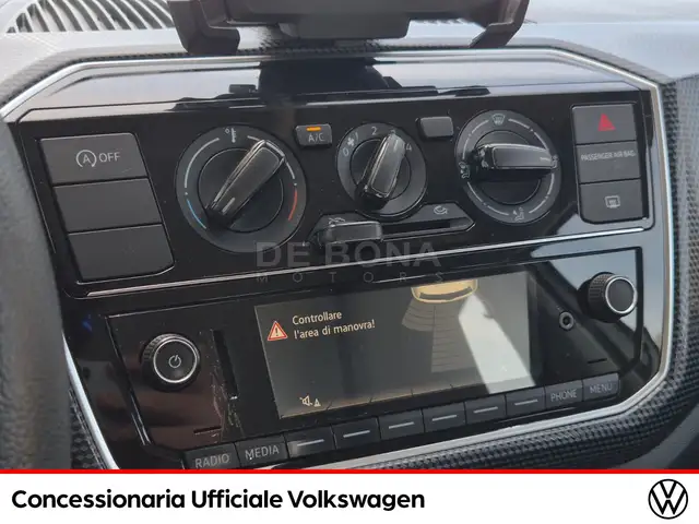 Volkswagen Up! view 12