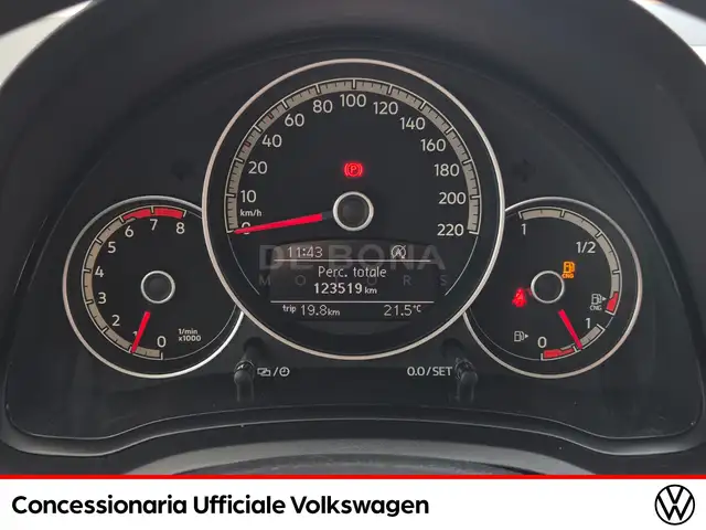 Volkswagen Up! view 10