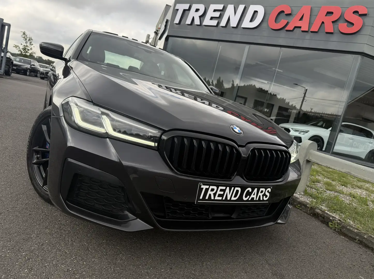 BMW 530 i XDRIVE PACK-M AUT. FULL OPT SHADOWLINE TOIT OUV. Gris - 1