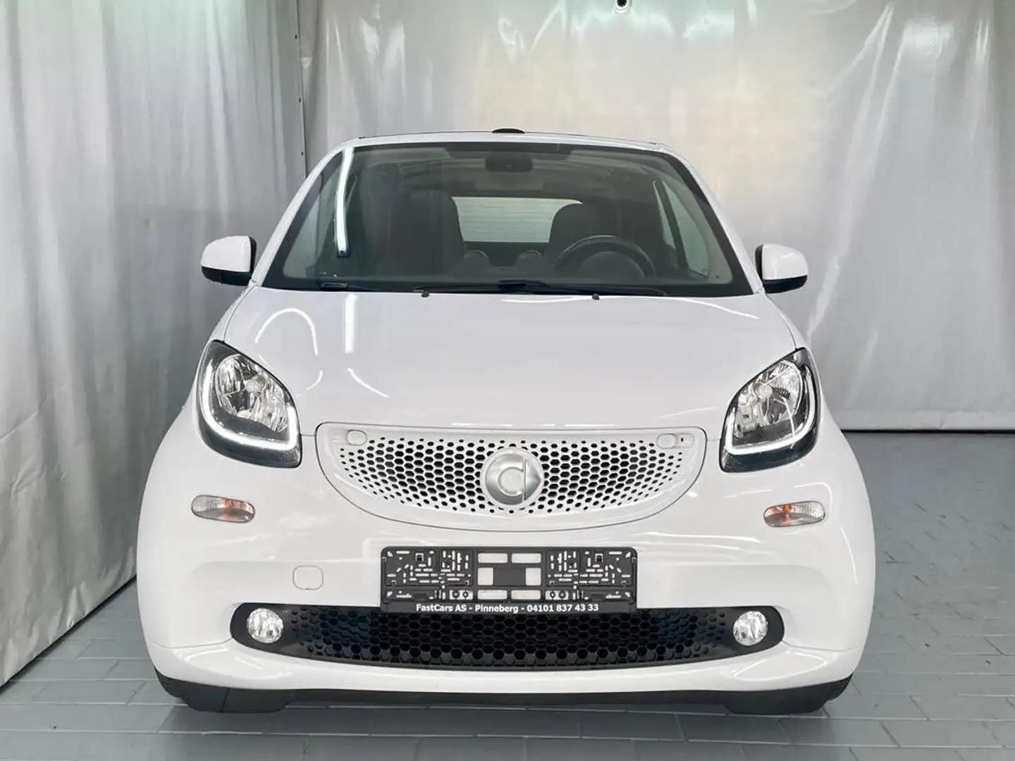 smart forTwo cabrio Prime + Navi+SHZ+Leder+Kamera+JBL Weiß - 2