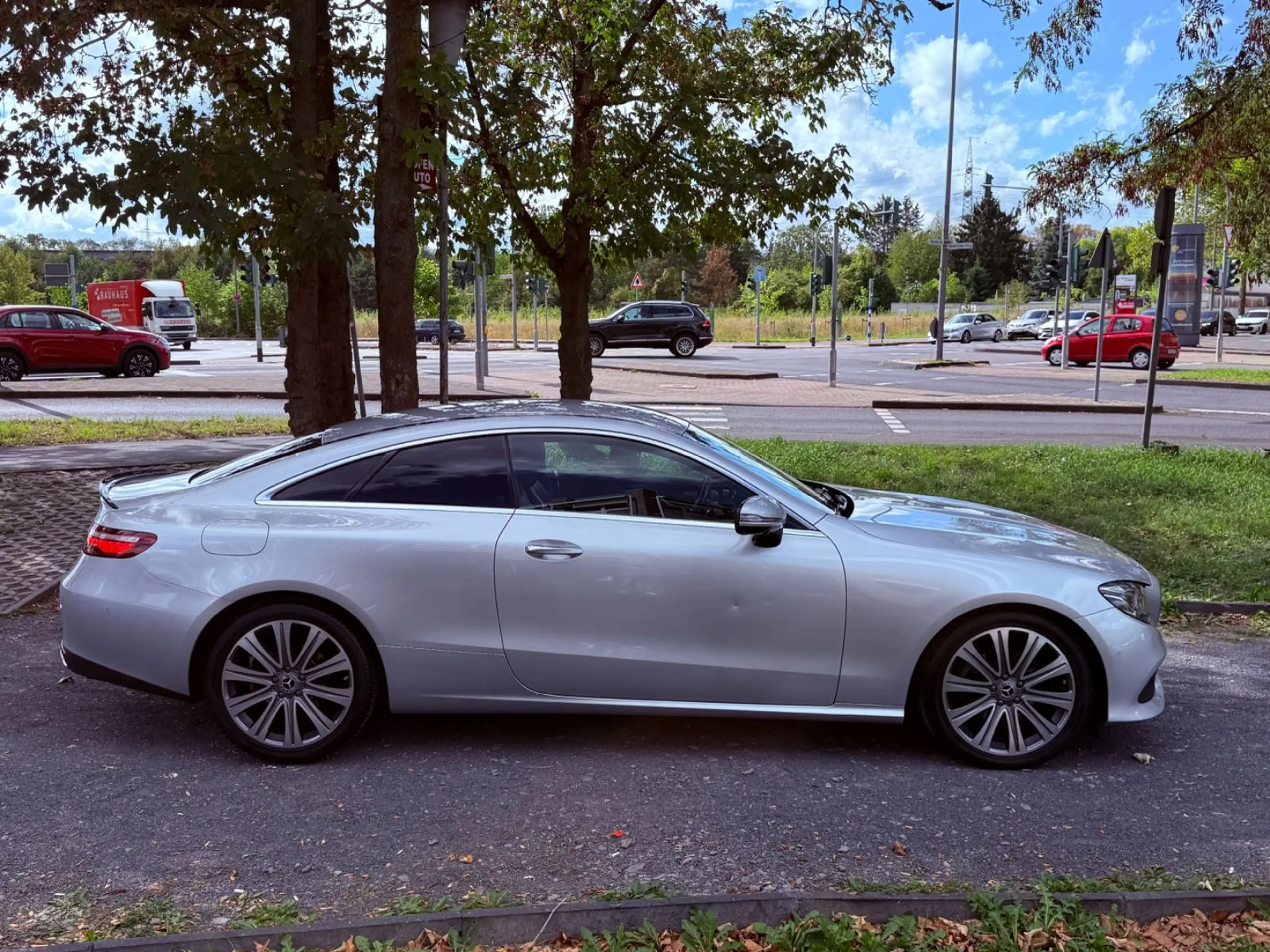 Mercedes-Benz E 200 Coupe Avantgarde / Widescreen Cockpit/EU6 — photo 5