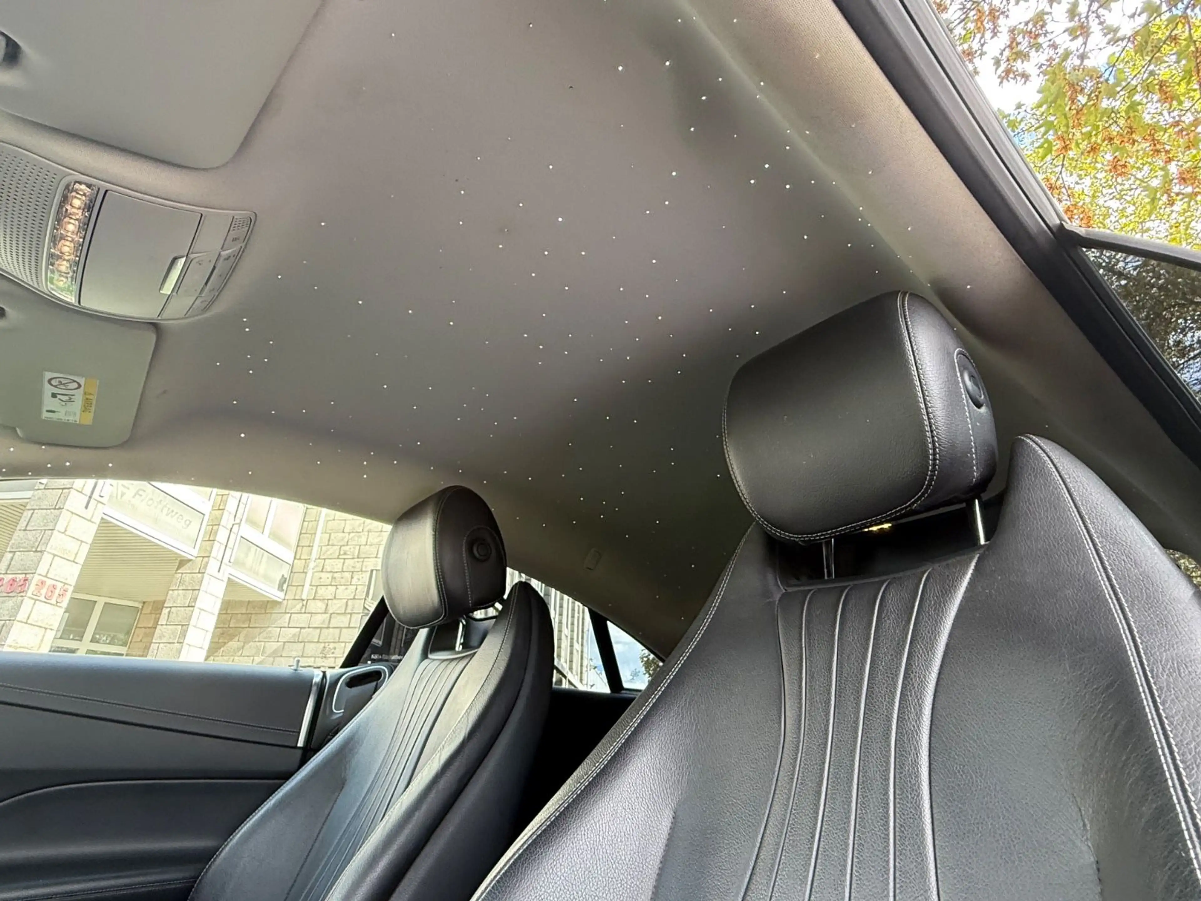 Mercedes-Benz E 200 Coupe Avantgarde / Widescreen Cockpit/EU6 — photo 11
