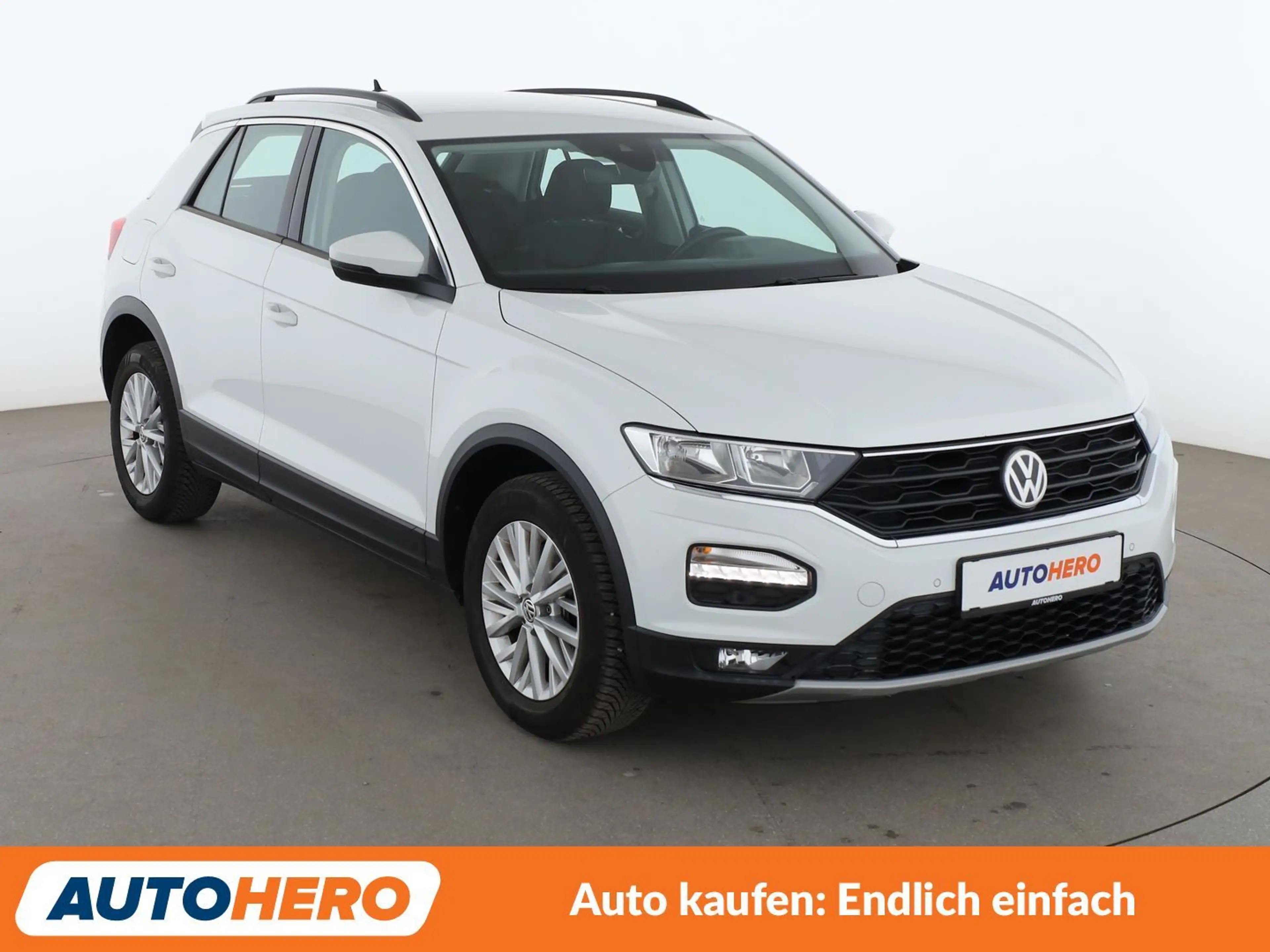 Volkswagen T-Roc 1.0 TSI Style *NAVI*PDC*ACC*SHZ*ALU*KLIMA* — photo 8