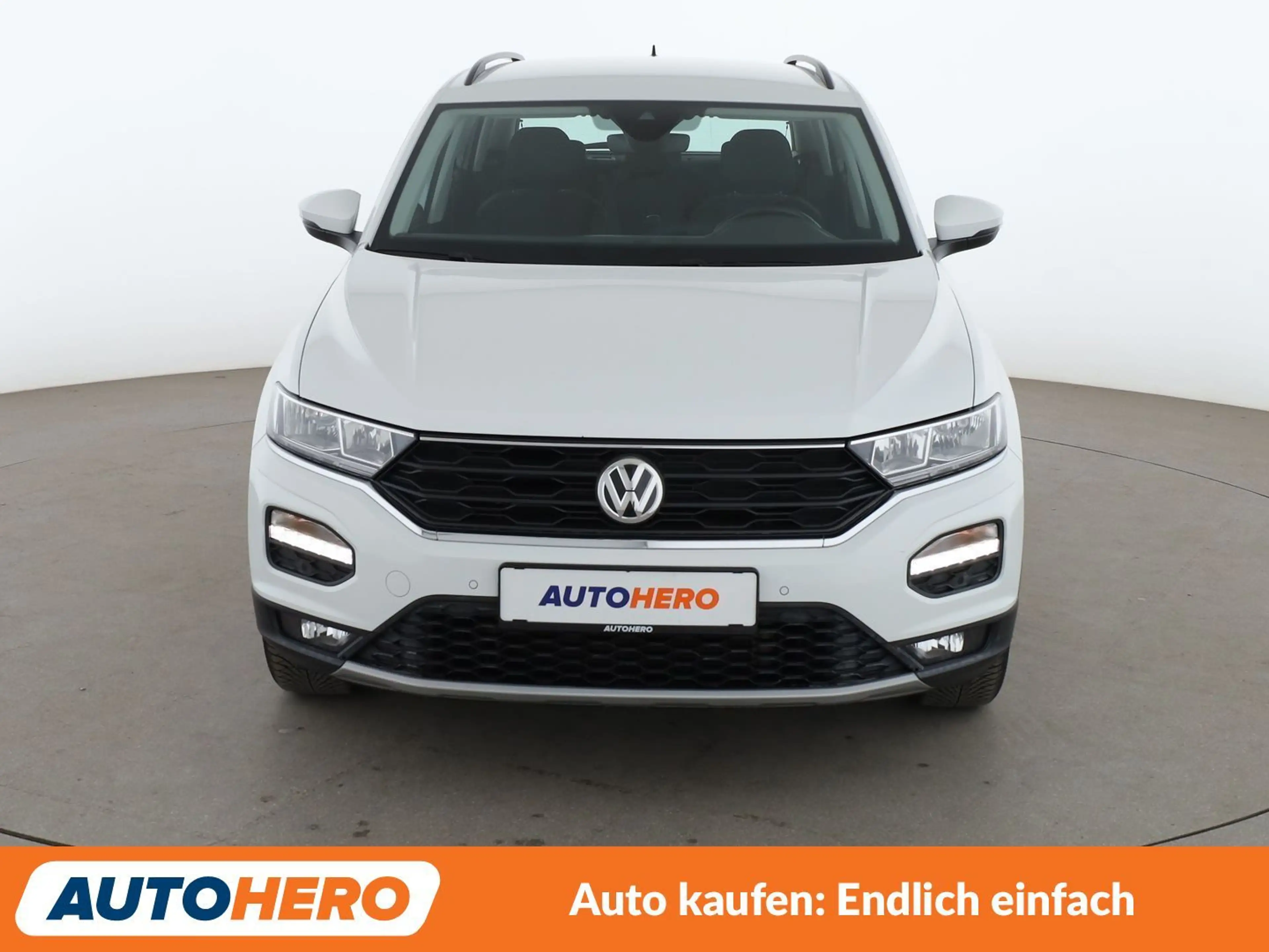 Volkswagen T-Roc 1.0 TSI Style *NAVI*PDC*ACC*SHZ*ALU*KLIMA* — photo 9