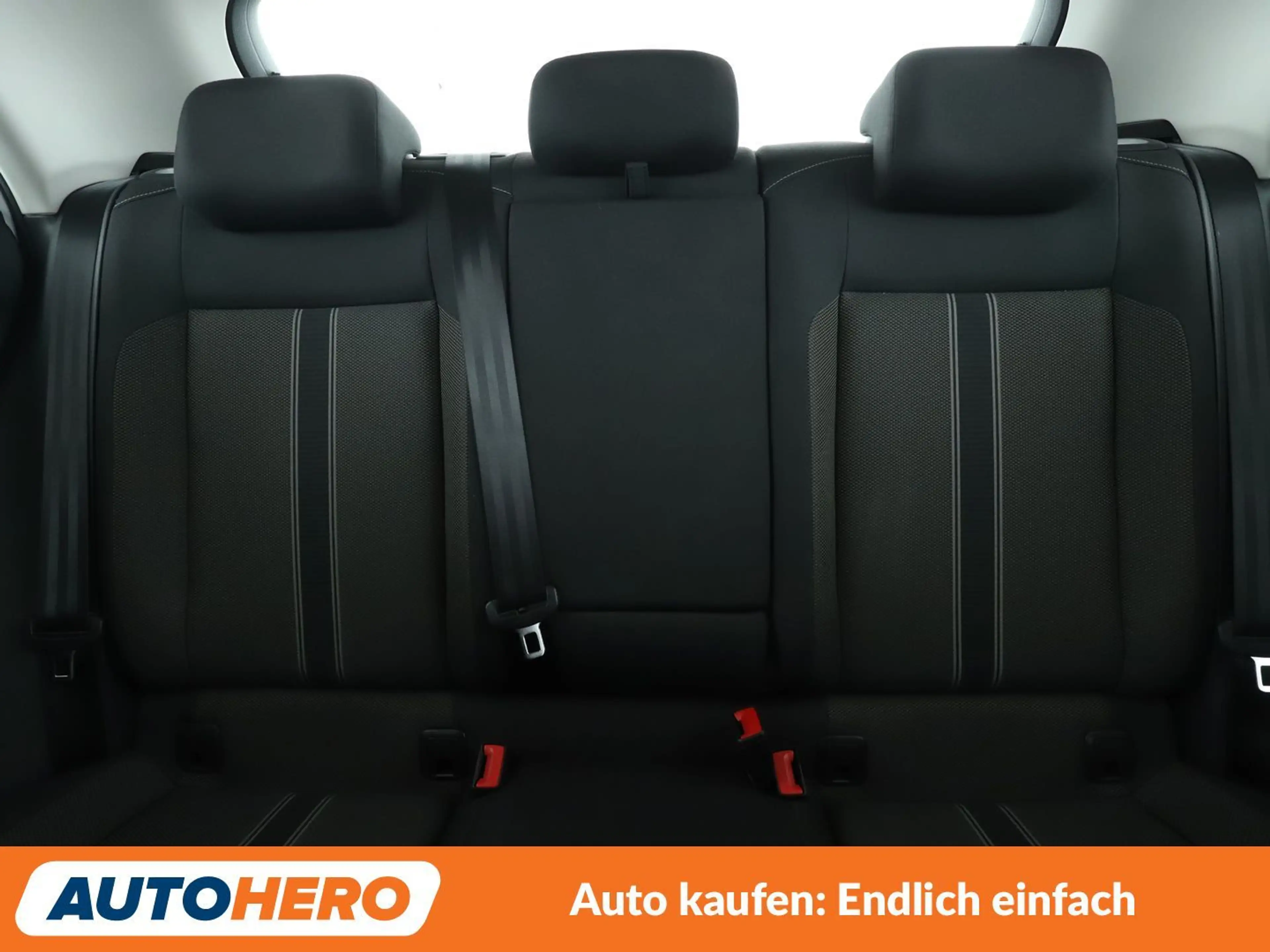 Volkswagen T-Roc 1.0 TSI Style *NAVI*PDC*ACC*SHZ*ALU*KLIMA* — photo 15