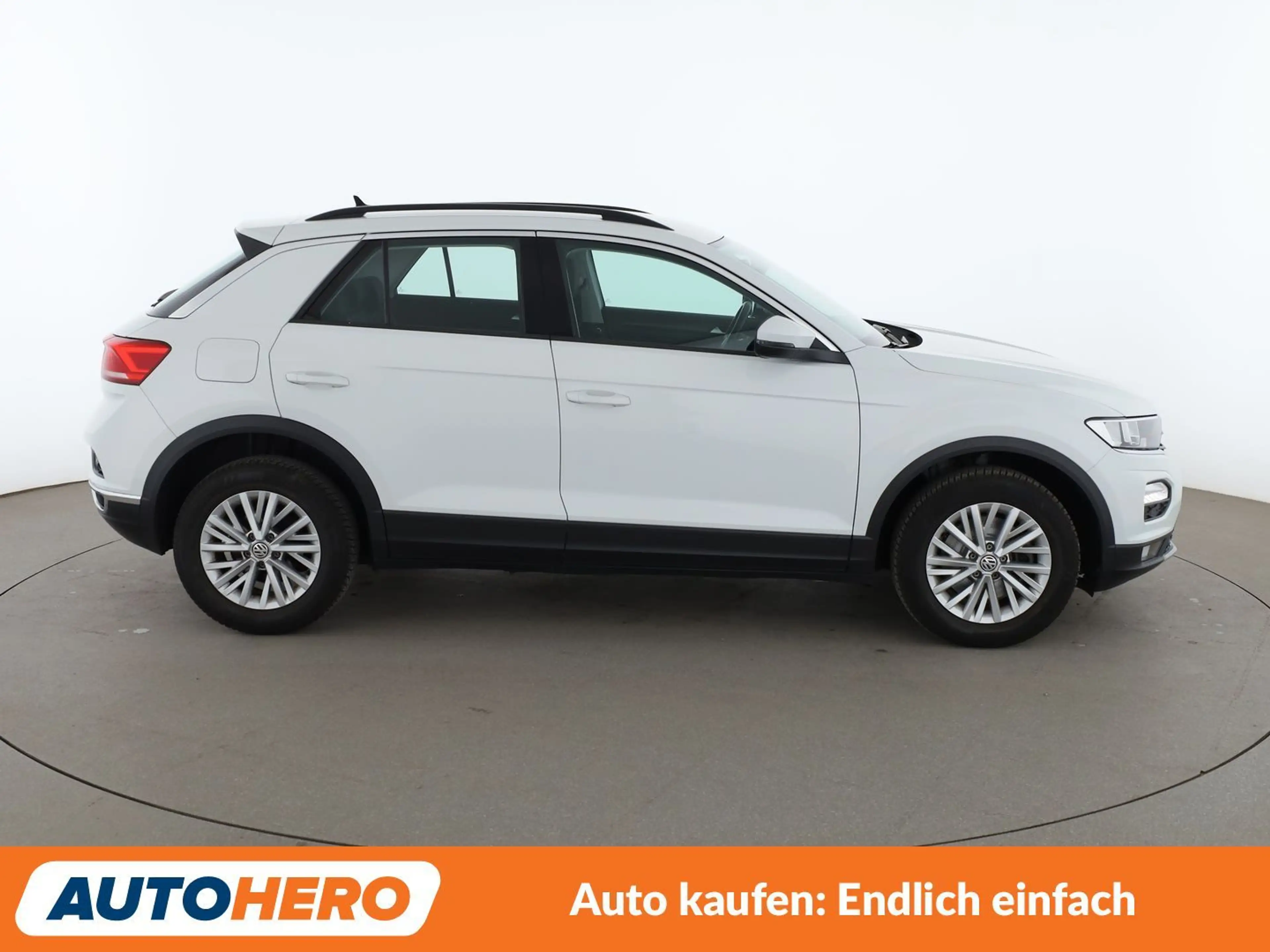 Volkswagen T-Roc 1.0 TSI Style *NAVI*PDC*ACC*SHZ*ALU*KLIMA* — photo 7