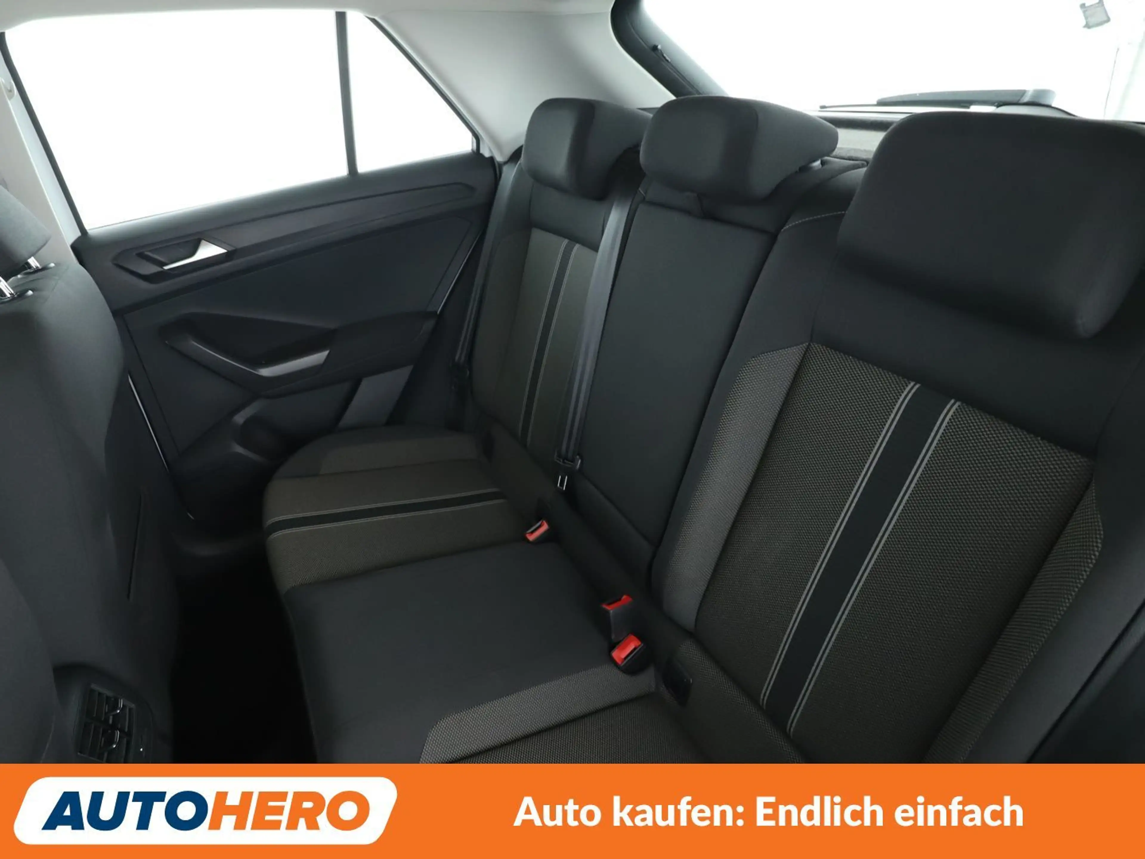 Volkswagen T-Roc 1.0 TSI Style *NAVI*PDC*ACC*SHZ*ALU*KLIMA* — photo 14