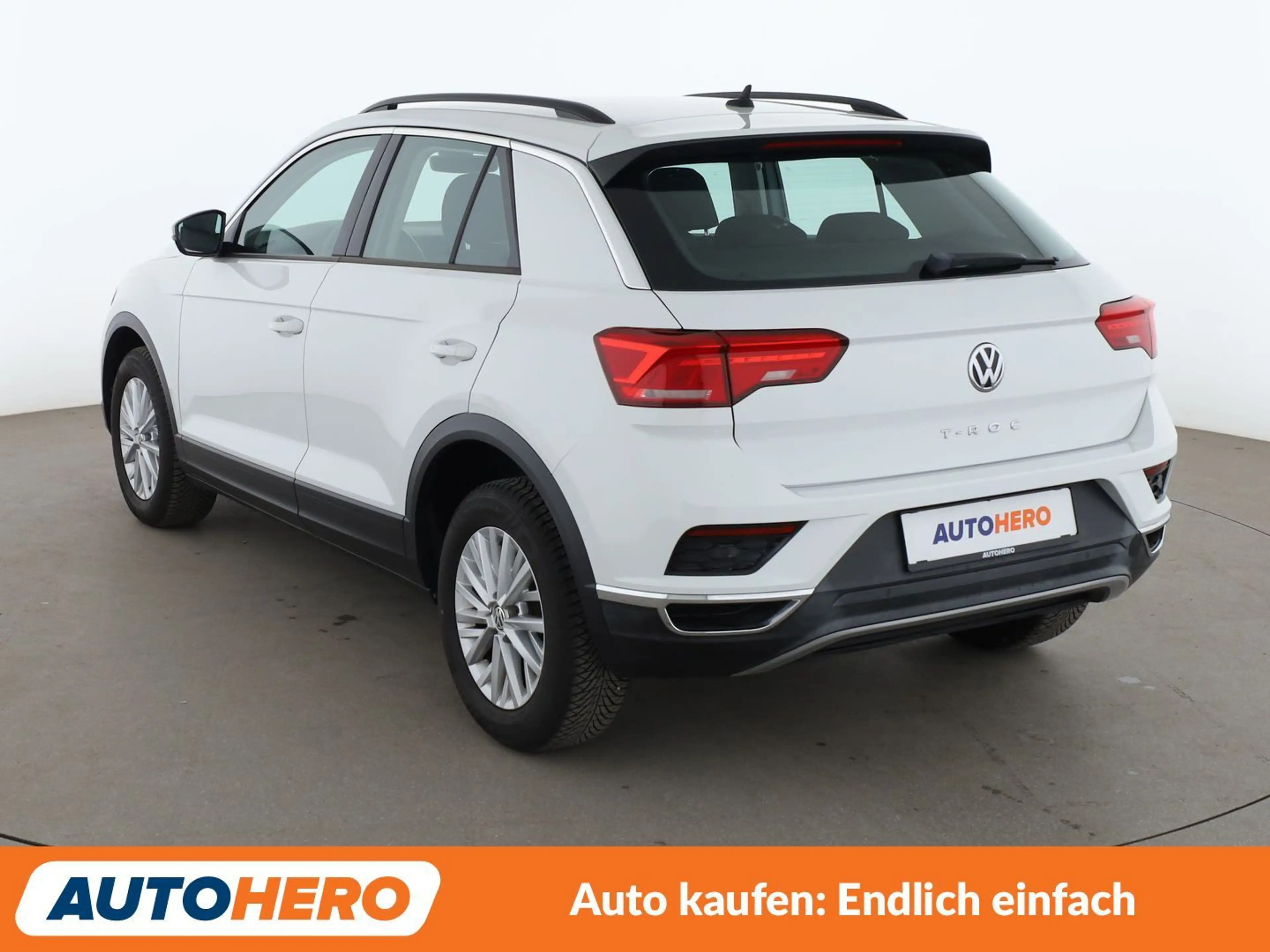 Volkswagen T-Roc 1.0 TSI Style *NAVI*PDC*ACC*SHZ*ALU*KLIMA* — photo 4