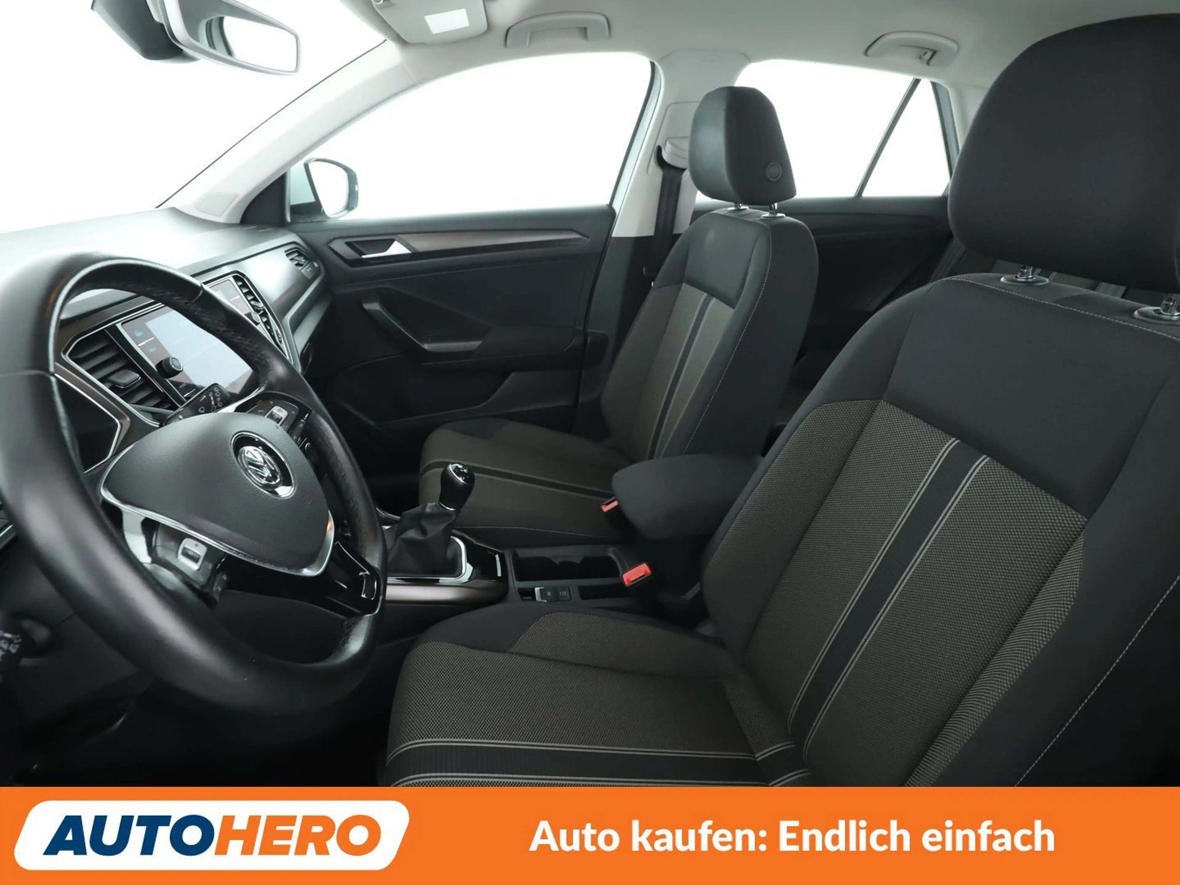Volkswagen T-Roc 1.0 TSI Style *NAVI*PDC*ACC*SHZ*ALU*KLIMA* — photo 10