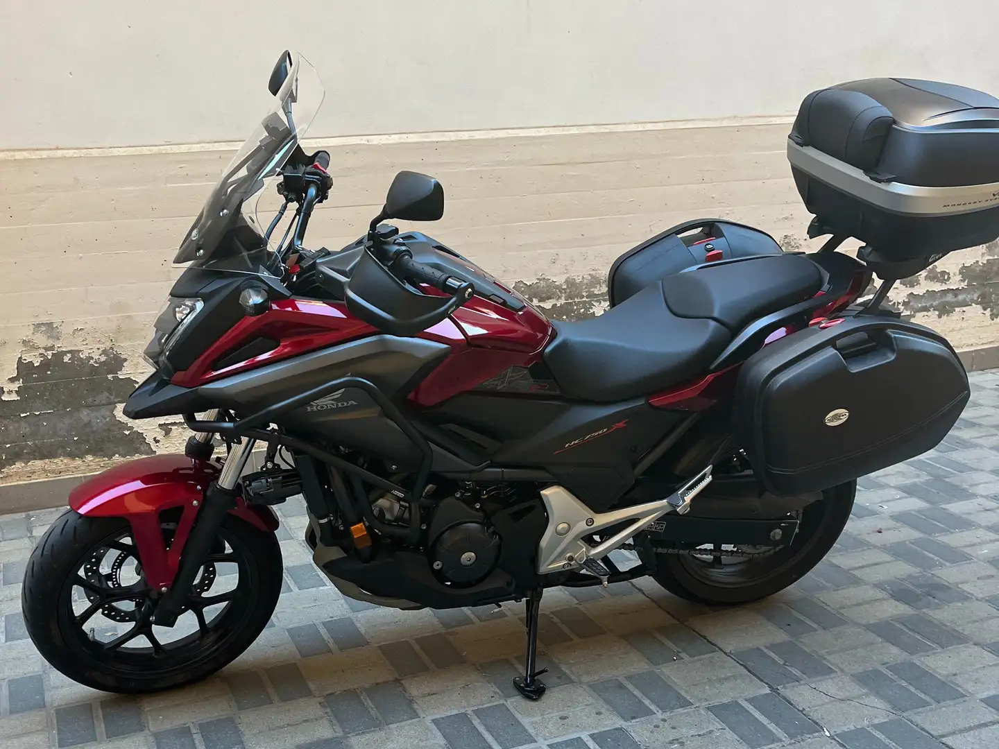 Honda NC 750 X DCT ABS 2019 Rosso - 1