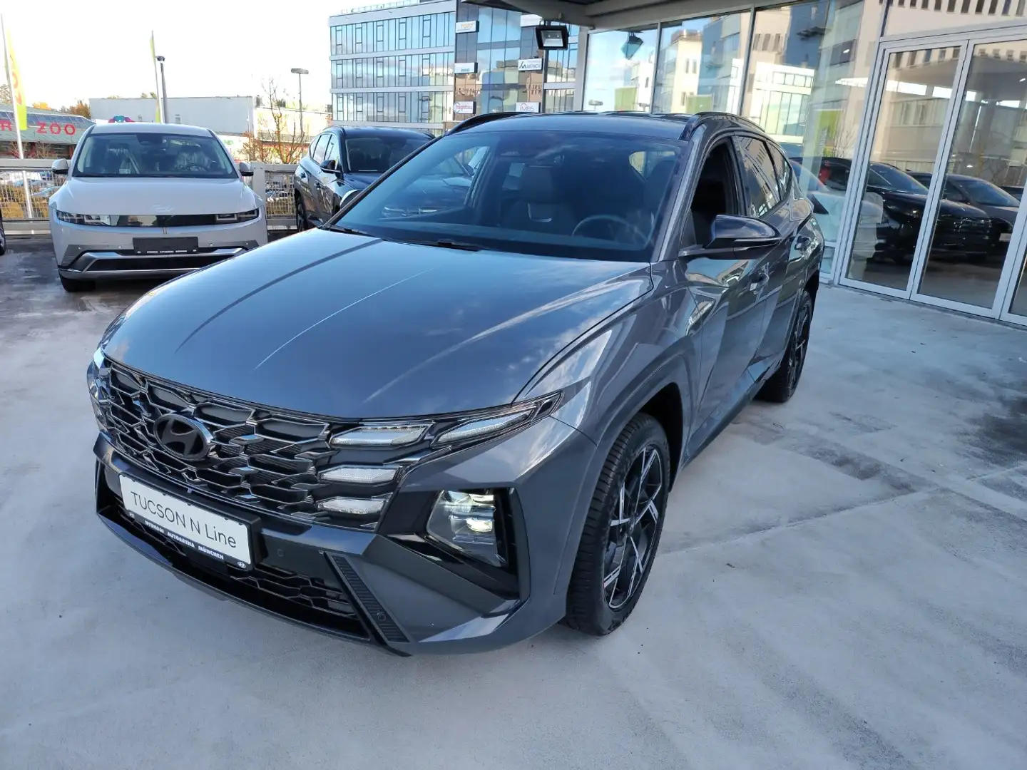 Hyundai TUCSON 1.6 T-GDI N Line 360 4xSHZ ACC AUT HUD SD Gris - 2