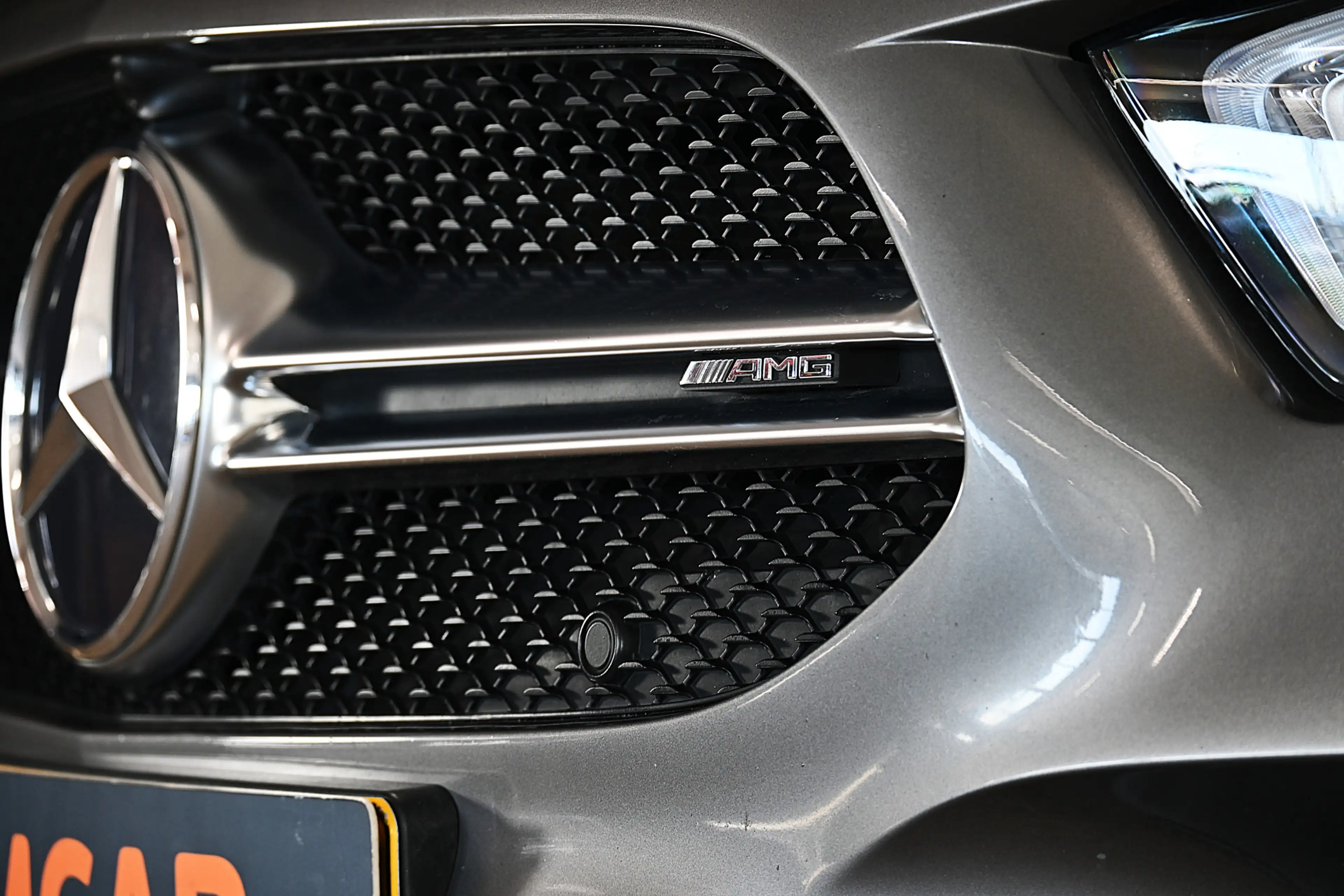 Mercedes-Benz A 35 AMG 4MATIC Advantage — photo 6