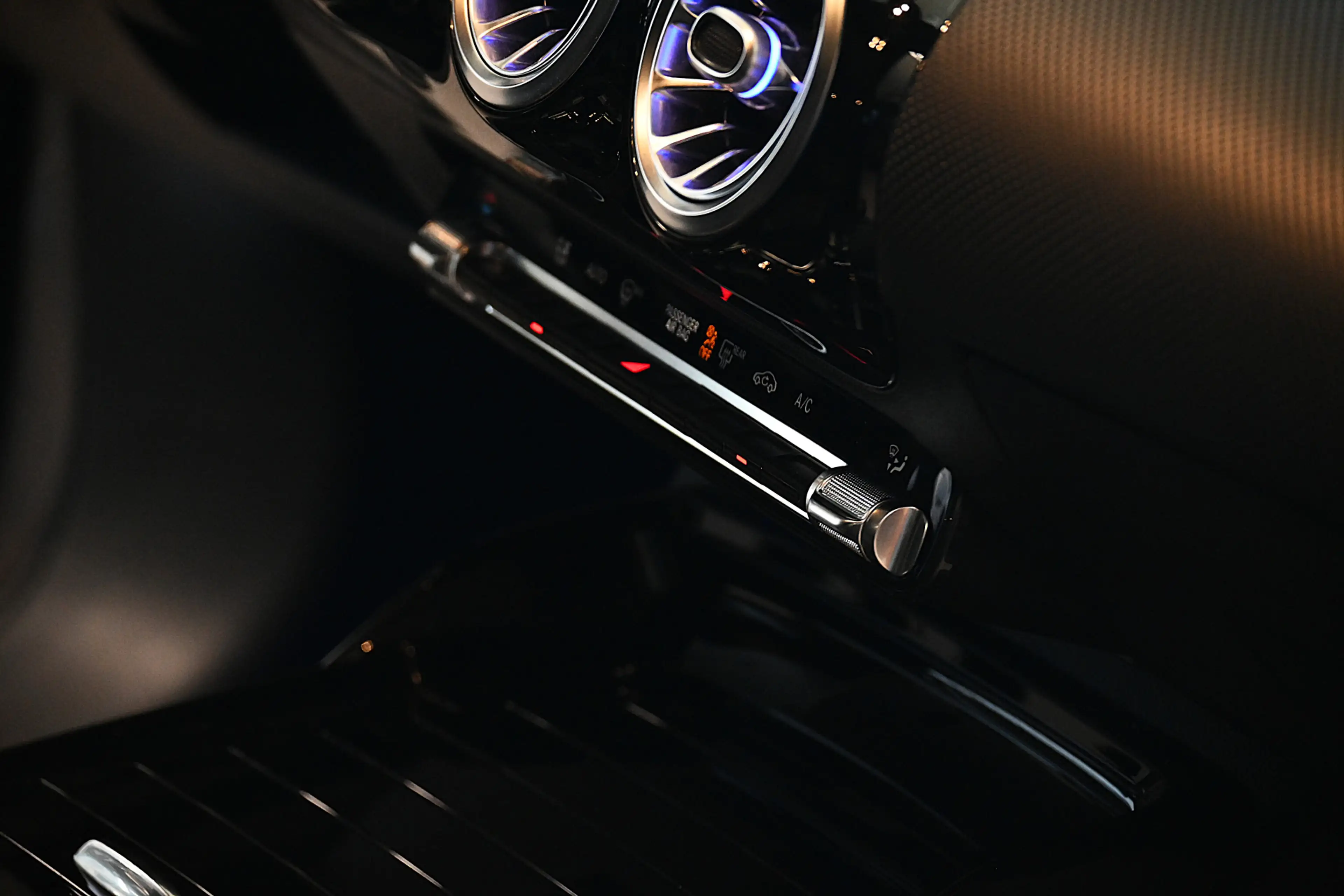 Mercedes-Benz A 35 AMG 4MATIC Advantage — photo 22