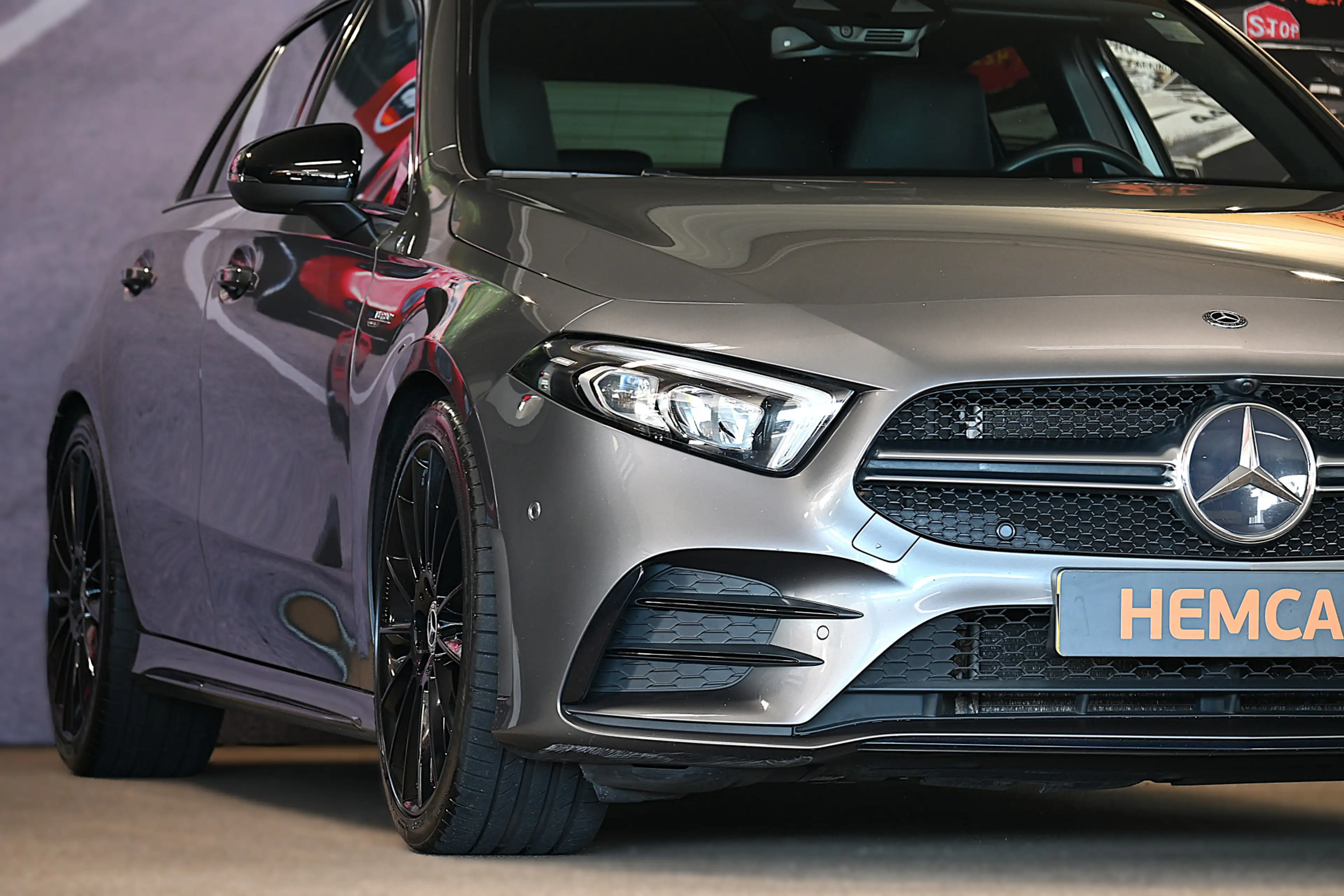 Mercedes-Benz A 35 AMG 4MATIC Advantage — photo 11