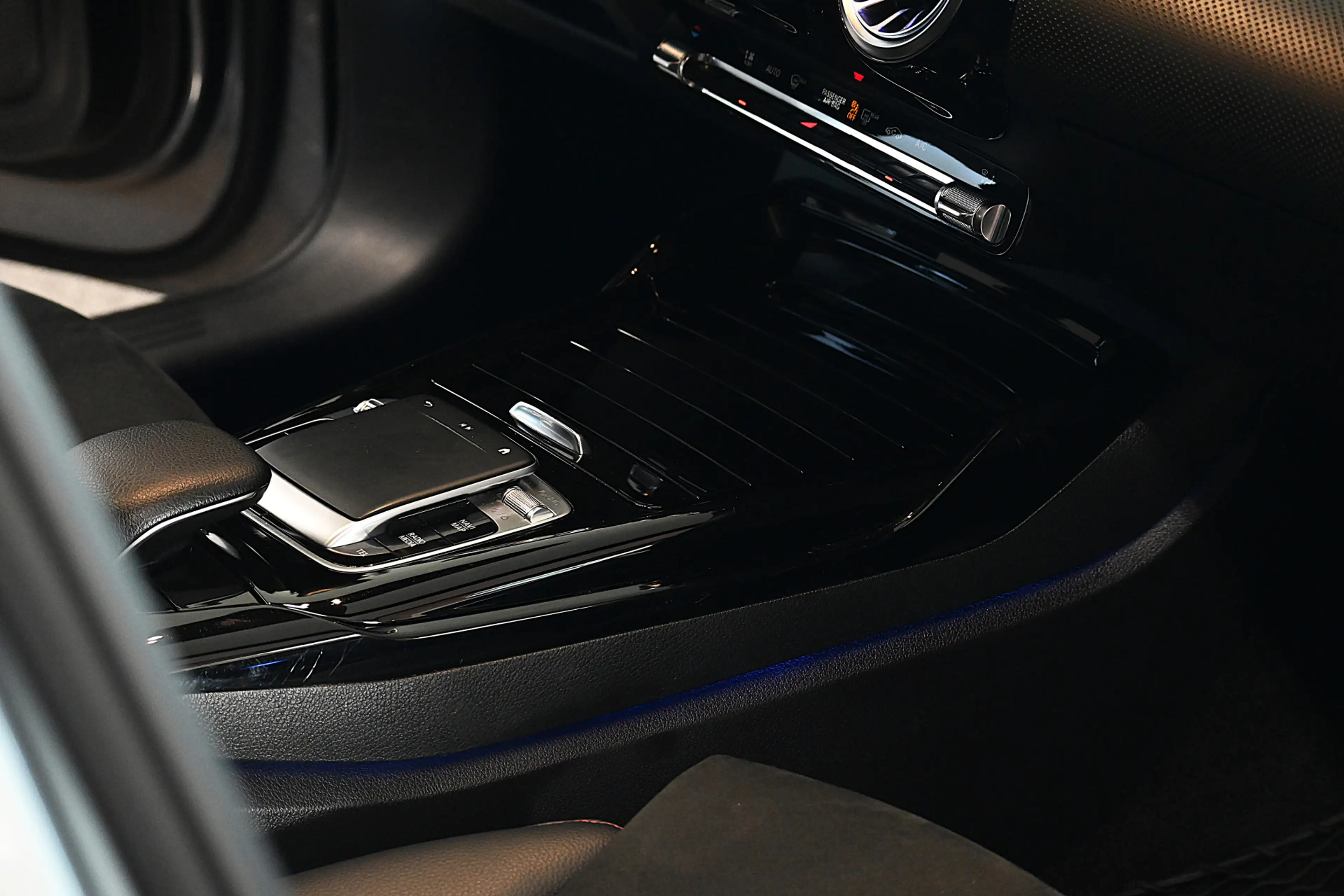 Mercedes-Benz A 35 AMG 4MATIC Advantage — photo 19