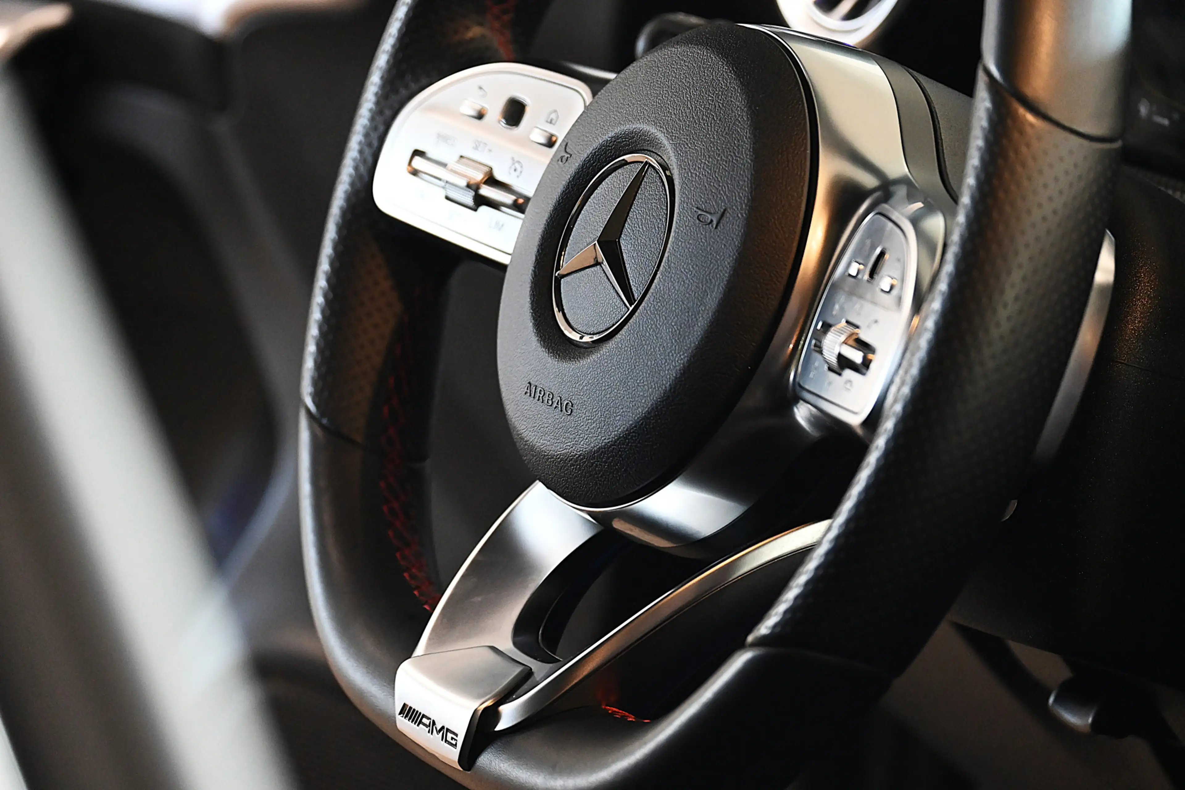 Mercedes-Benz A 35 AMG 4MATIC Advantage — photo 26