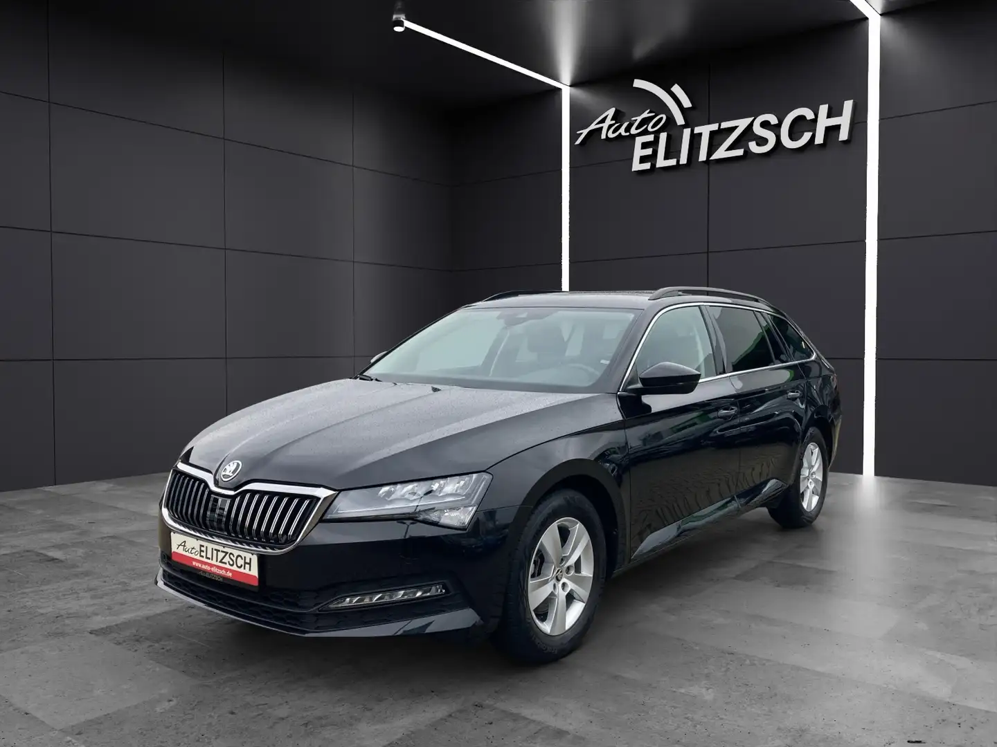 Skoda Superb Combi TDI Ambition DSG LED Navi AID ACC RFK SH Schwarz - 2