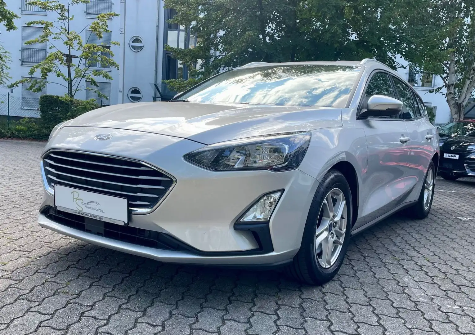 Ford Focus Turnier Cool & Connect/ Navi/Standheizung Plateado - 1
