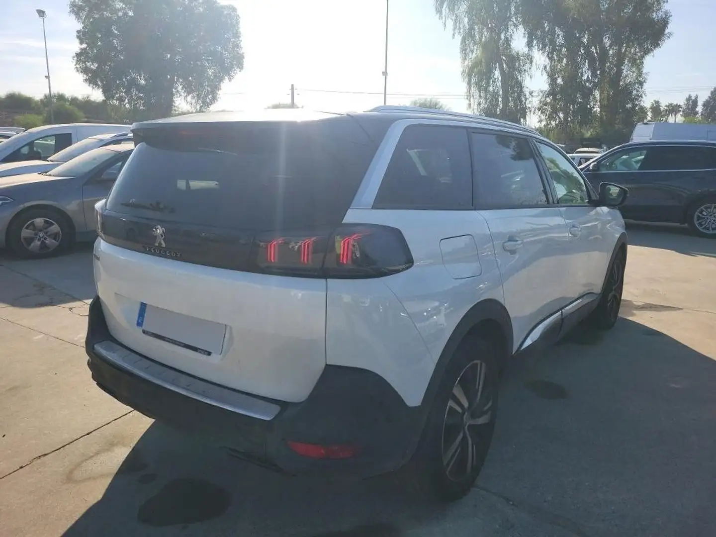 Peugeot 5008 2.0 BlueHDi 133kW SS Allure Pack EAT8 - 2