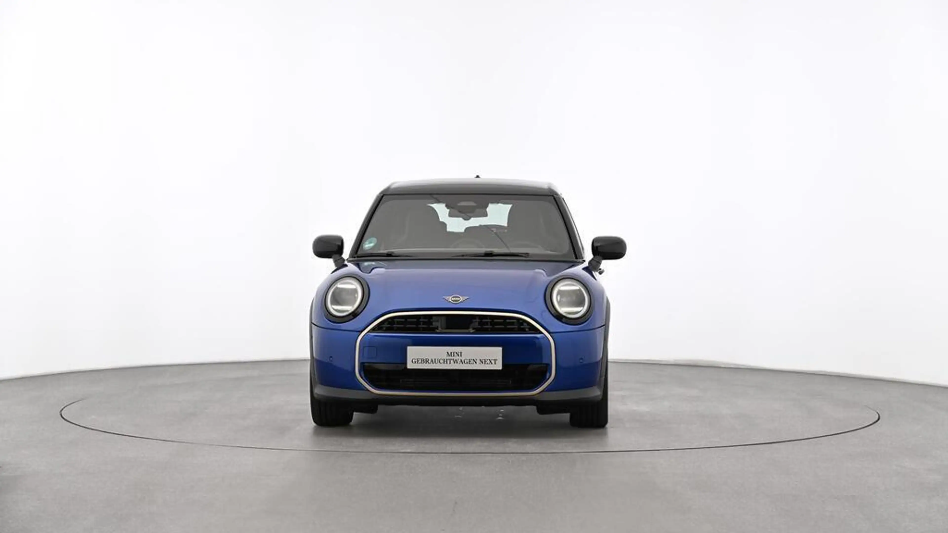 MINI Cooper C Favoured Trim — photo 15