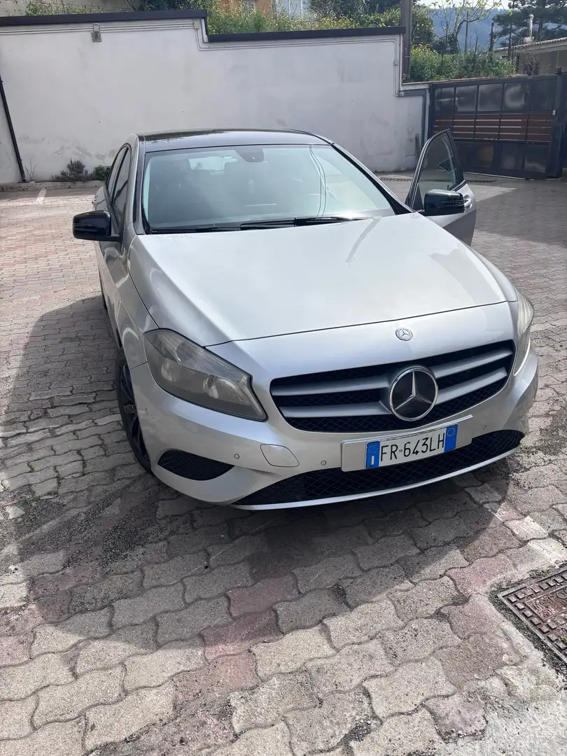 Mercedes-Benz A 180 cdi (be) Executive auto Gris - 1