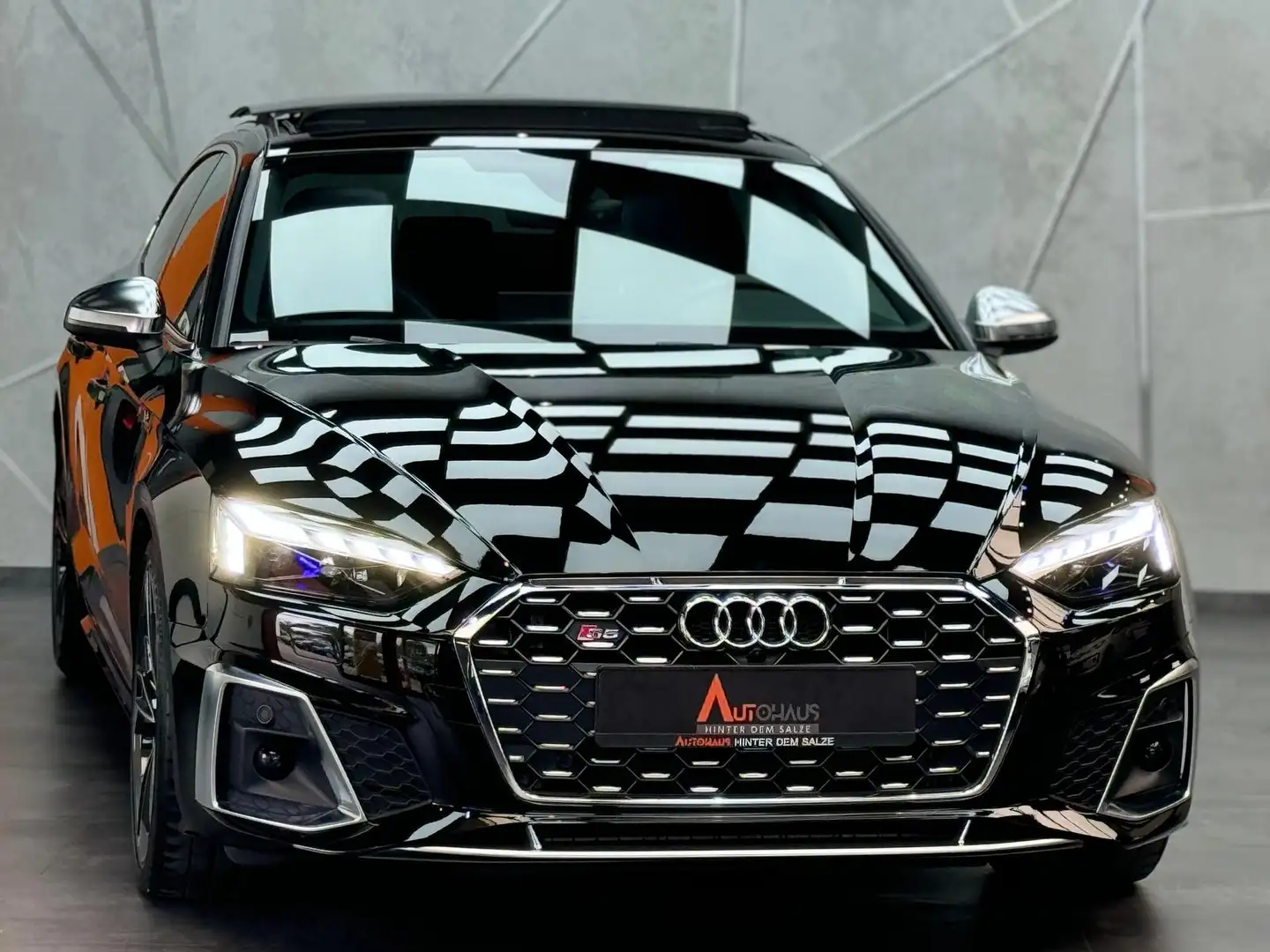 Audi S5 3.0 V6 TDI PANO|KAM|MATRIX|B&O|AHK Чорний - 2