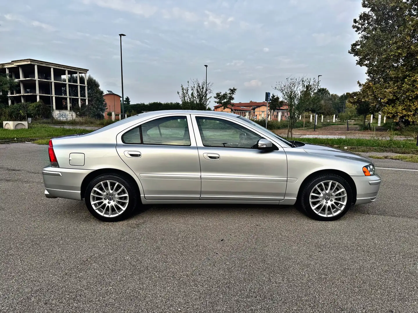 Volvo S60 S60 2.4d Kinetic 163cv Argento - 2