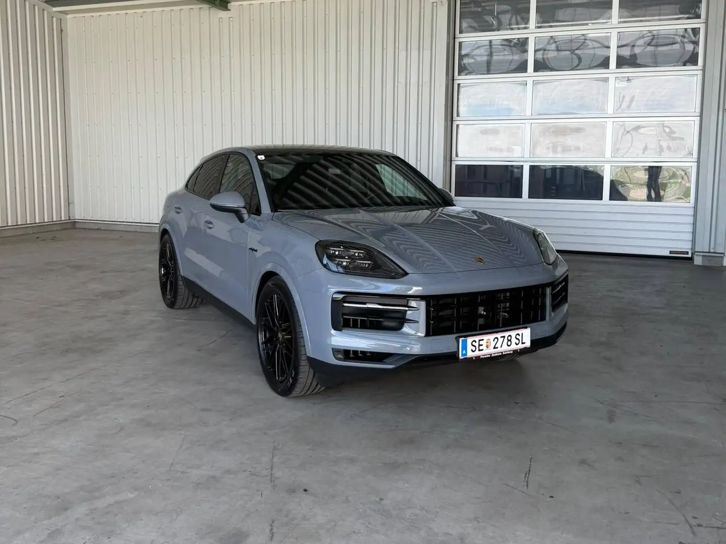 Porsche Cayenne Cayenne Coupe III E-Hybrid PHEV 21,8 kWh Aut. Blau - 1