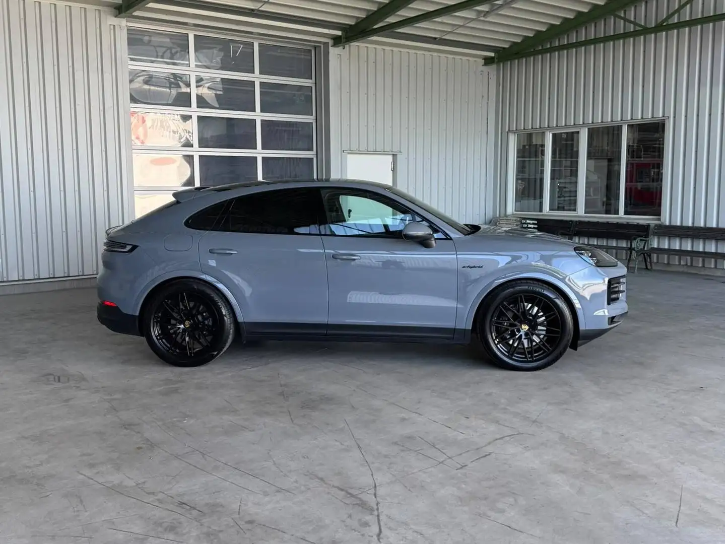 Porsche Cayenne Cayenne Coupe III E-Hybrid PHEV 21,8 kWh Aut. Blau - 2