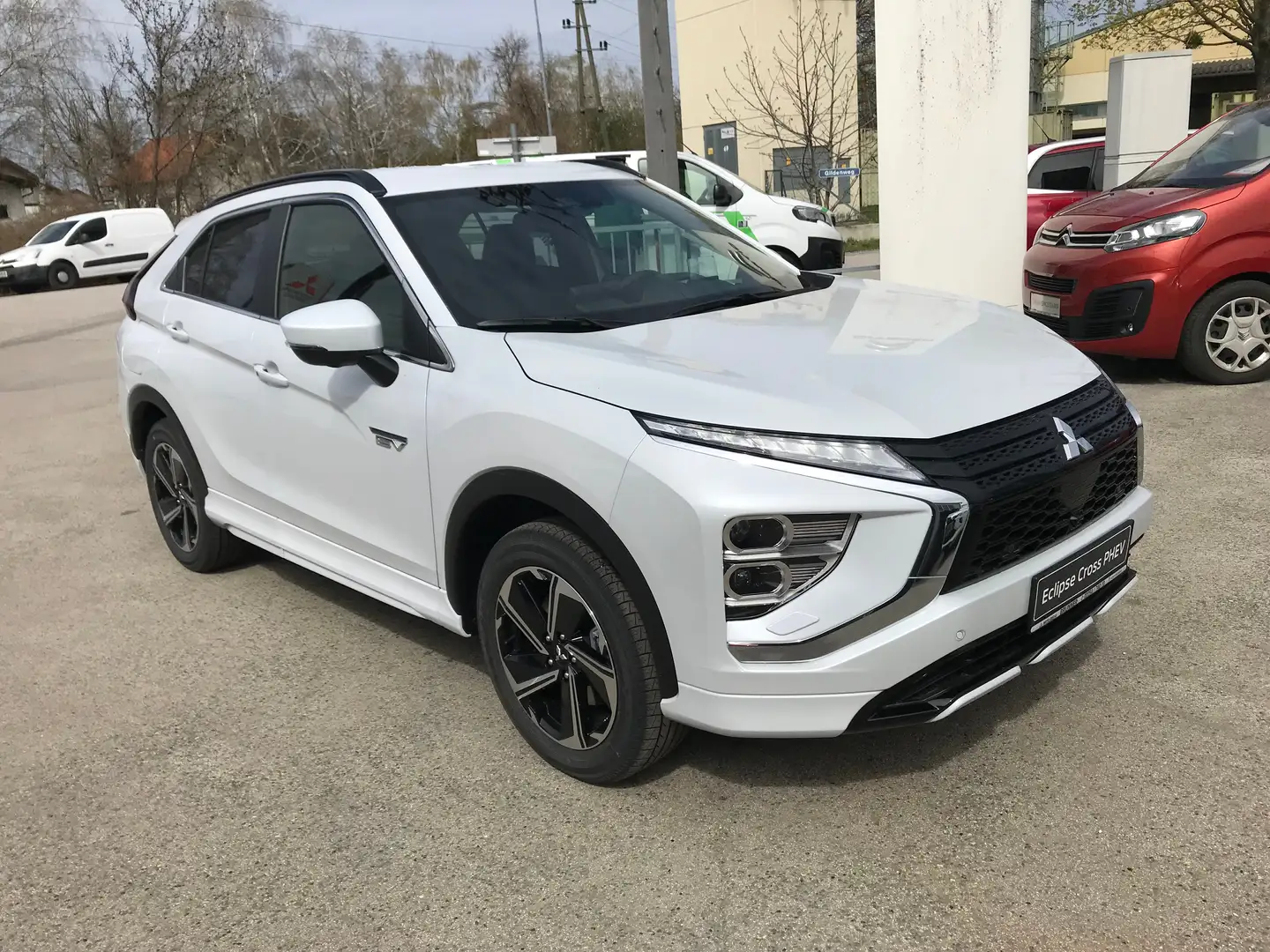 Mitsubishi Eclipse Cross 2,4 PHEV 4WD Diamond Aut. Blanco - 1
