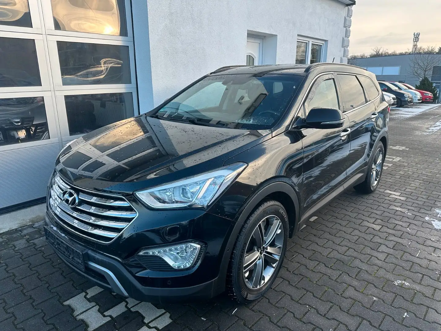 Hyundai Grand Santa Fe Premium 4WD Schwarz - 1