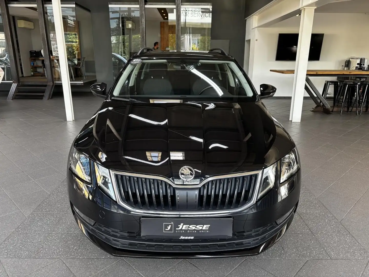 Skoda Octavia 1.5 TSI Soleil DSG LED Navi Temp Noir - 2