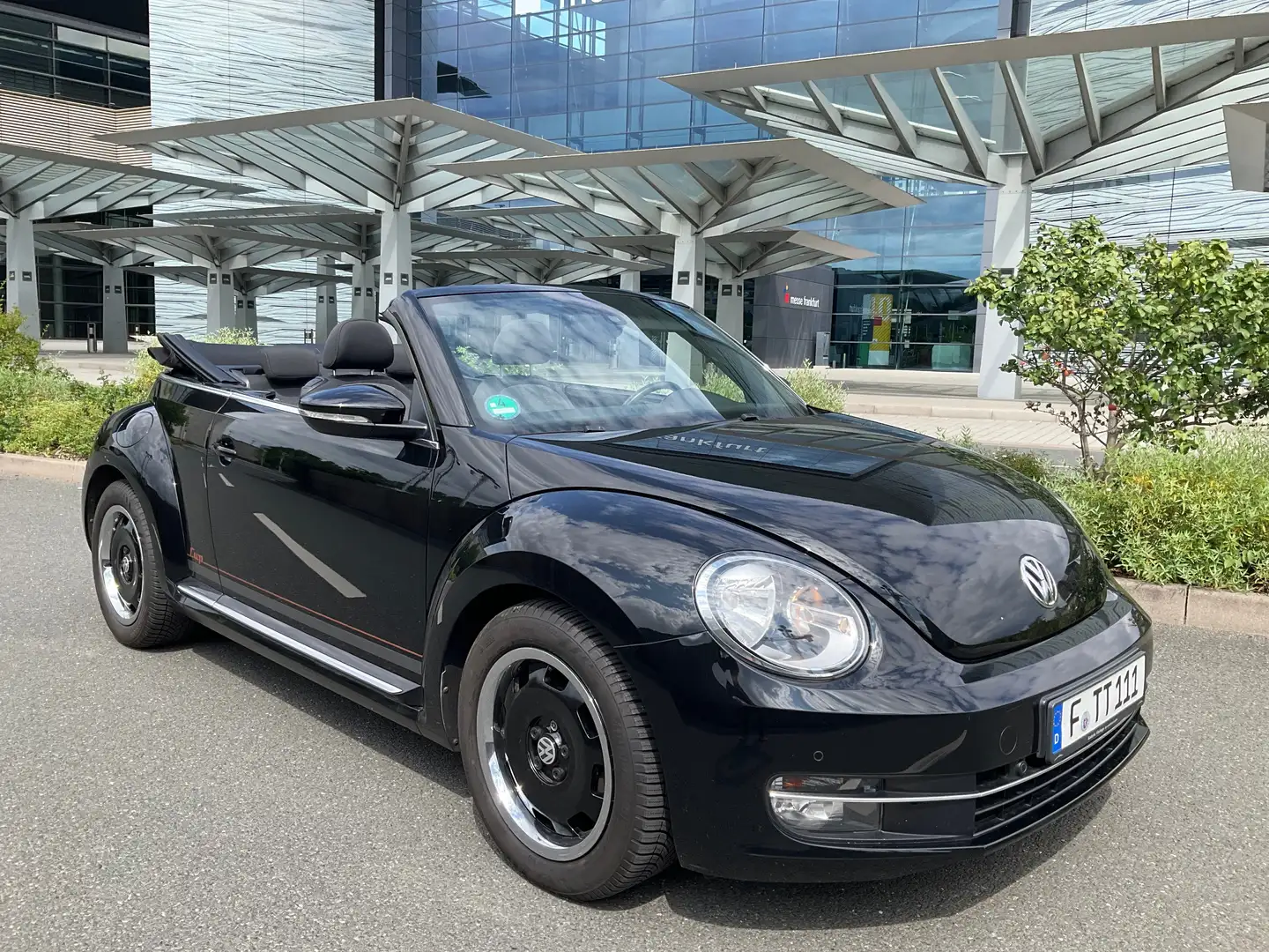 Volkswagen Beetle The Cabrio 1.2 TSI CUP SHZ PDC nur 39T Service NEU Noir - 1