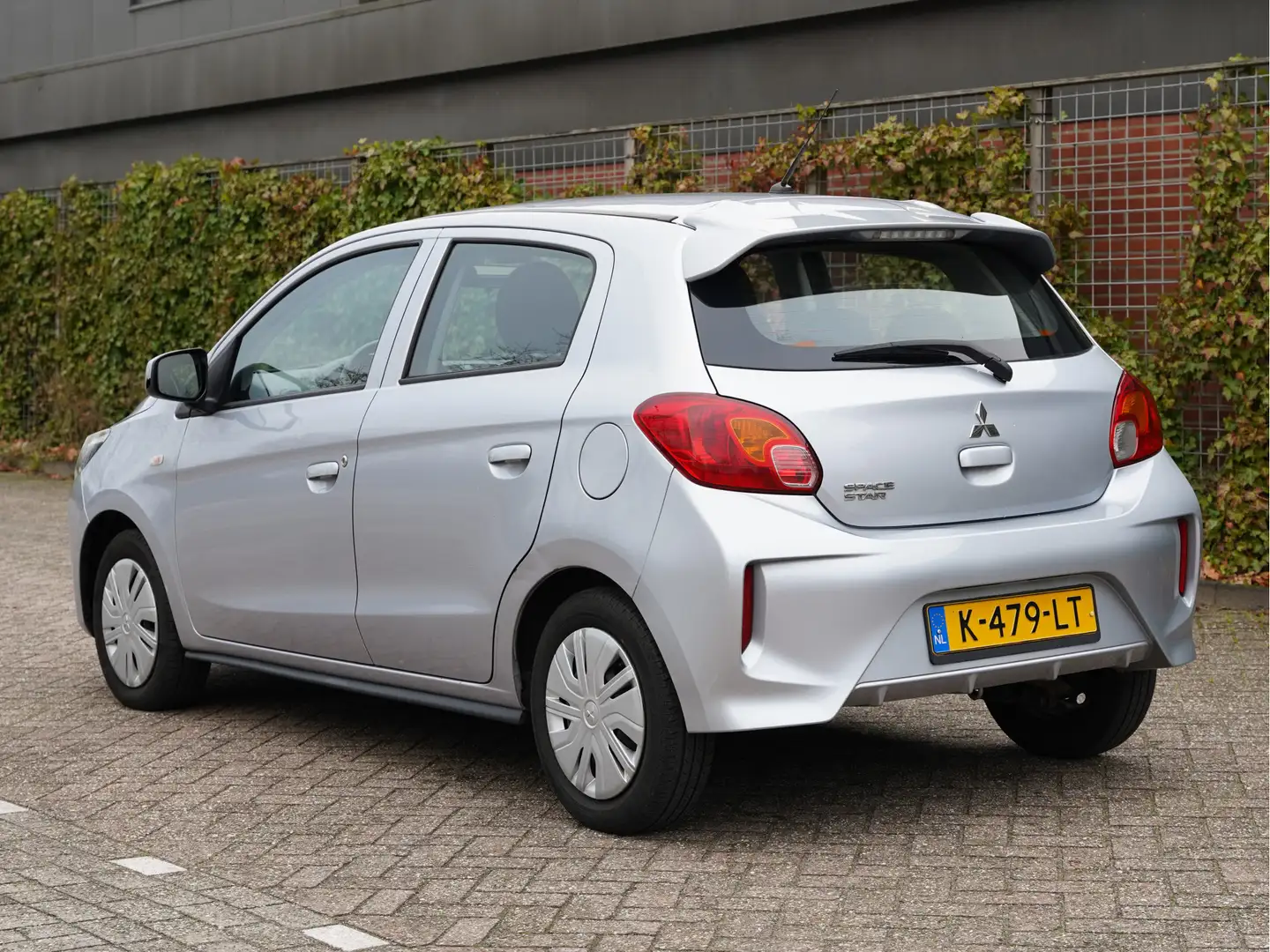 Mitsubishi Space Star 1.0 Cool+ | Airco Gris - 2