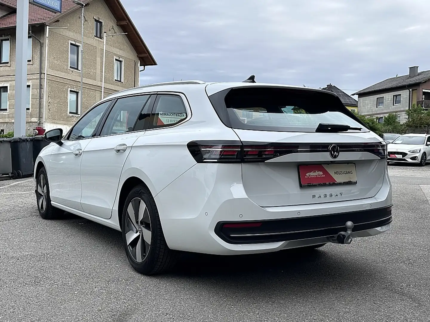 Volkswagen Passat Variant 2.0 TDI SCR Business DSG *AHK, NEUWERTIG, 8-fach* Blanc - 2