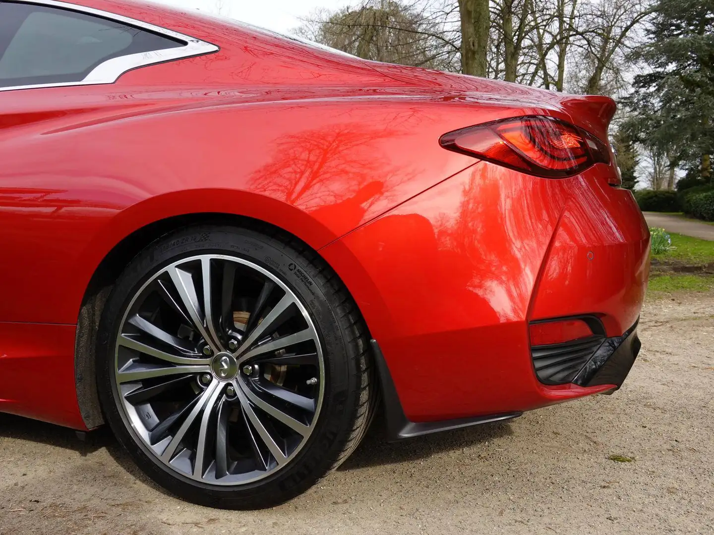 Infiniti Q60 Q60 2.0t Coupe Aut. Premium Tech Rot - 2