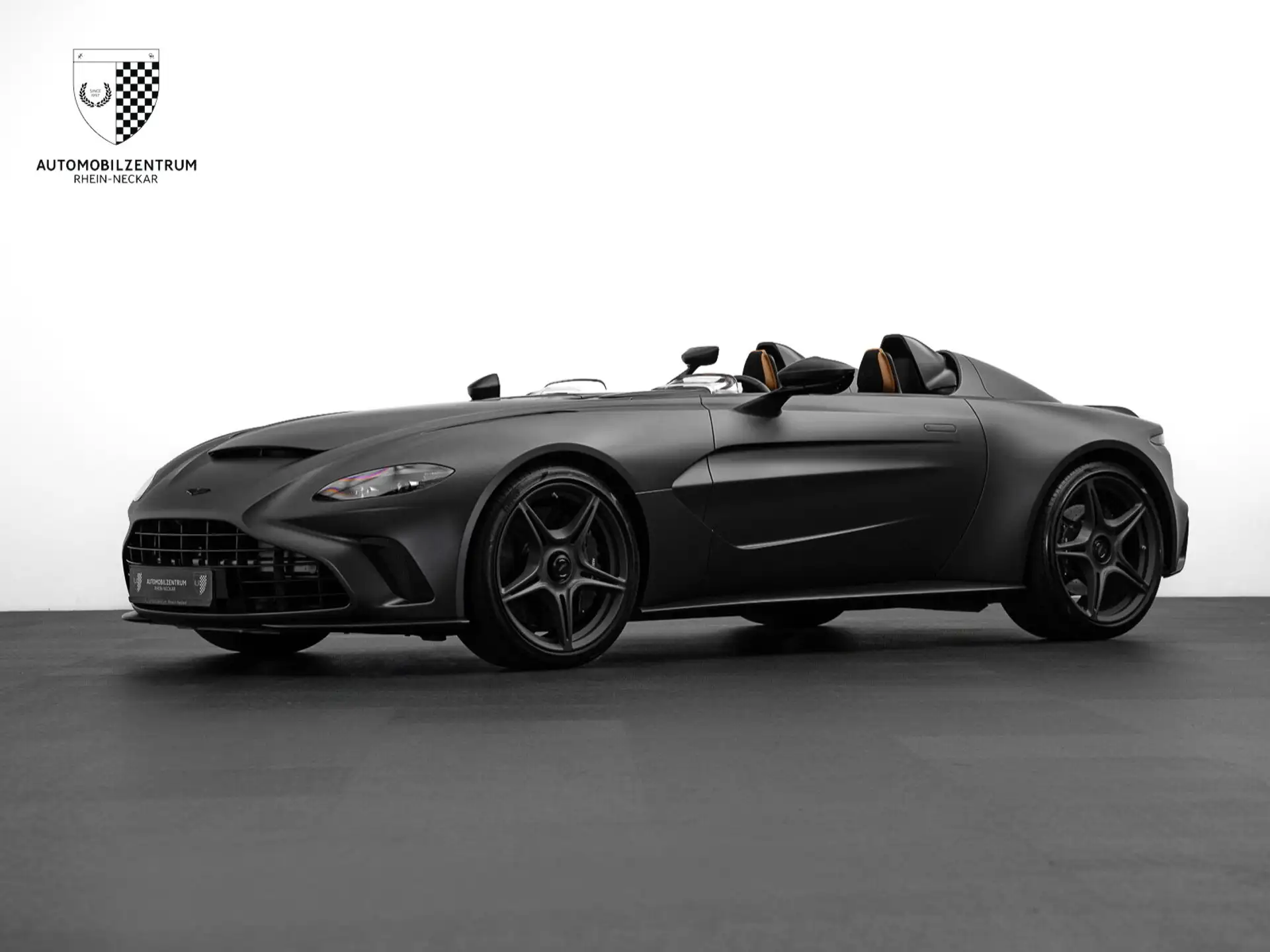 애스턴마틴 V12 Speedster 2021 블랙 사진 3