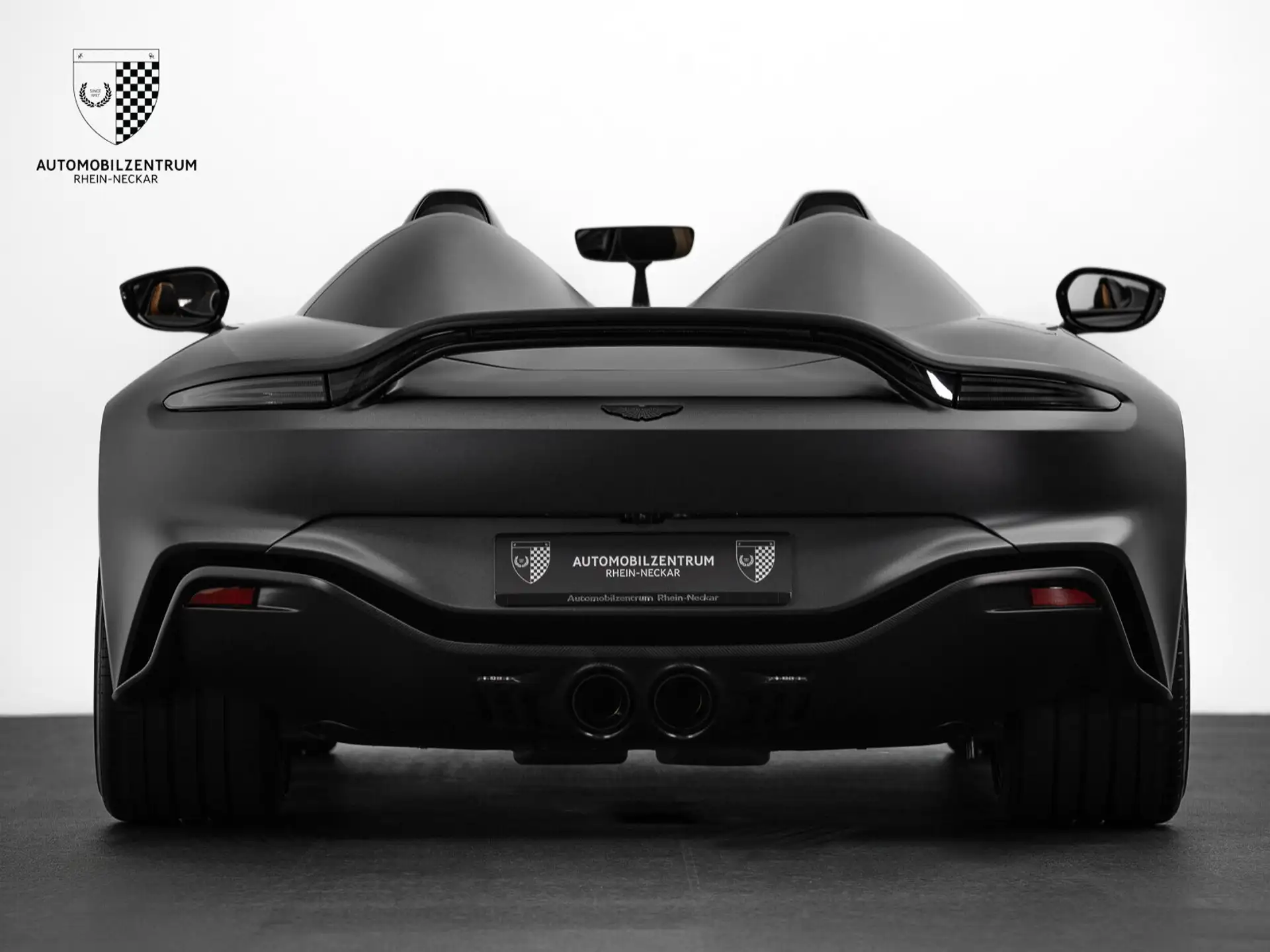 애스턴마틴 V12 Speedster 2021 블랙 사진 6