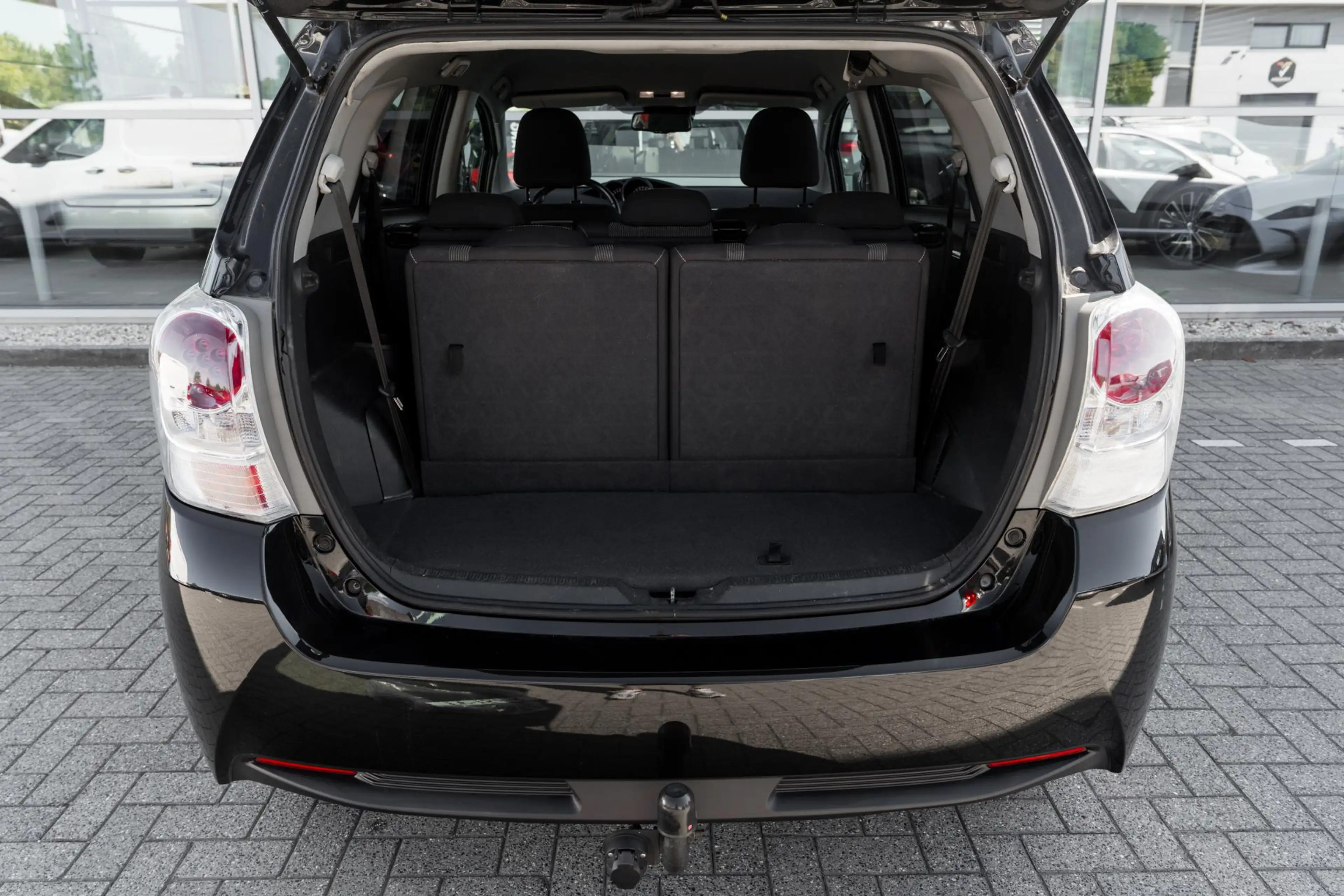 Toyota Verso 1.8 VVT-i Aspiration 7p. — photo 15