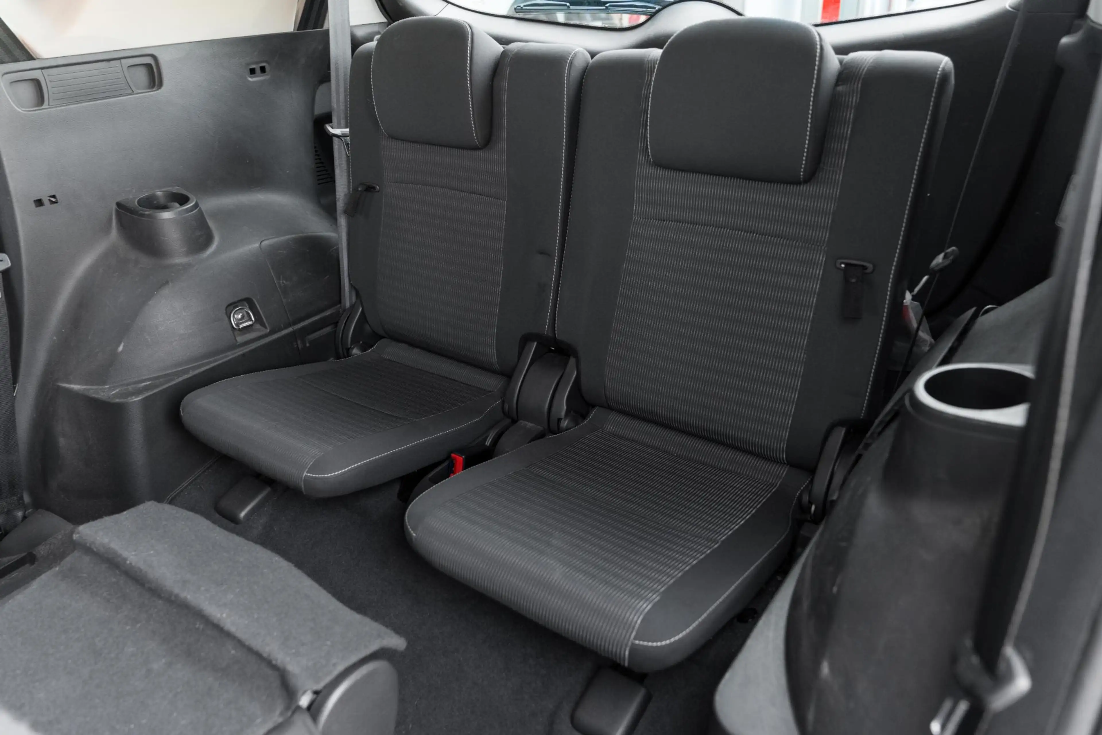 Toyota Verso 1.8 VVT-i Aspiration 7p. — photo 12
