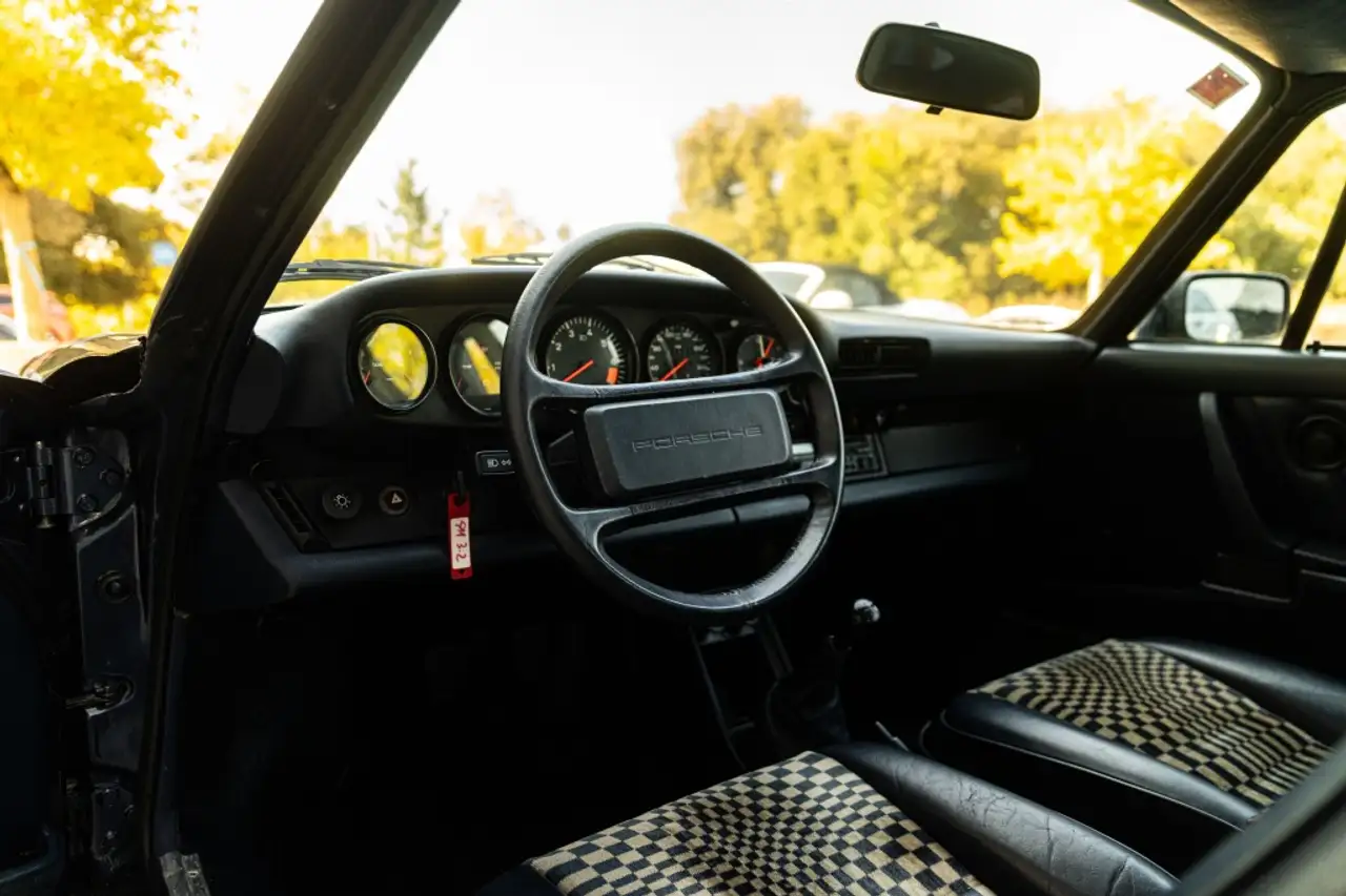 Porsche 911 3.2 Carrera Coupé, foto 11