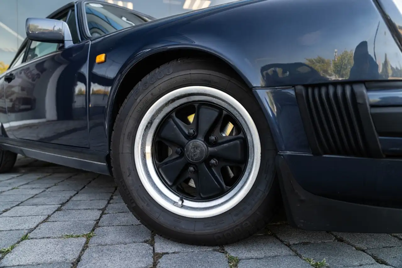 Porsche 911 3.2 Carrera Coupé, foto 2