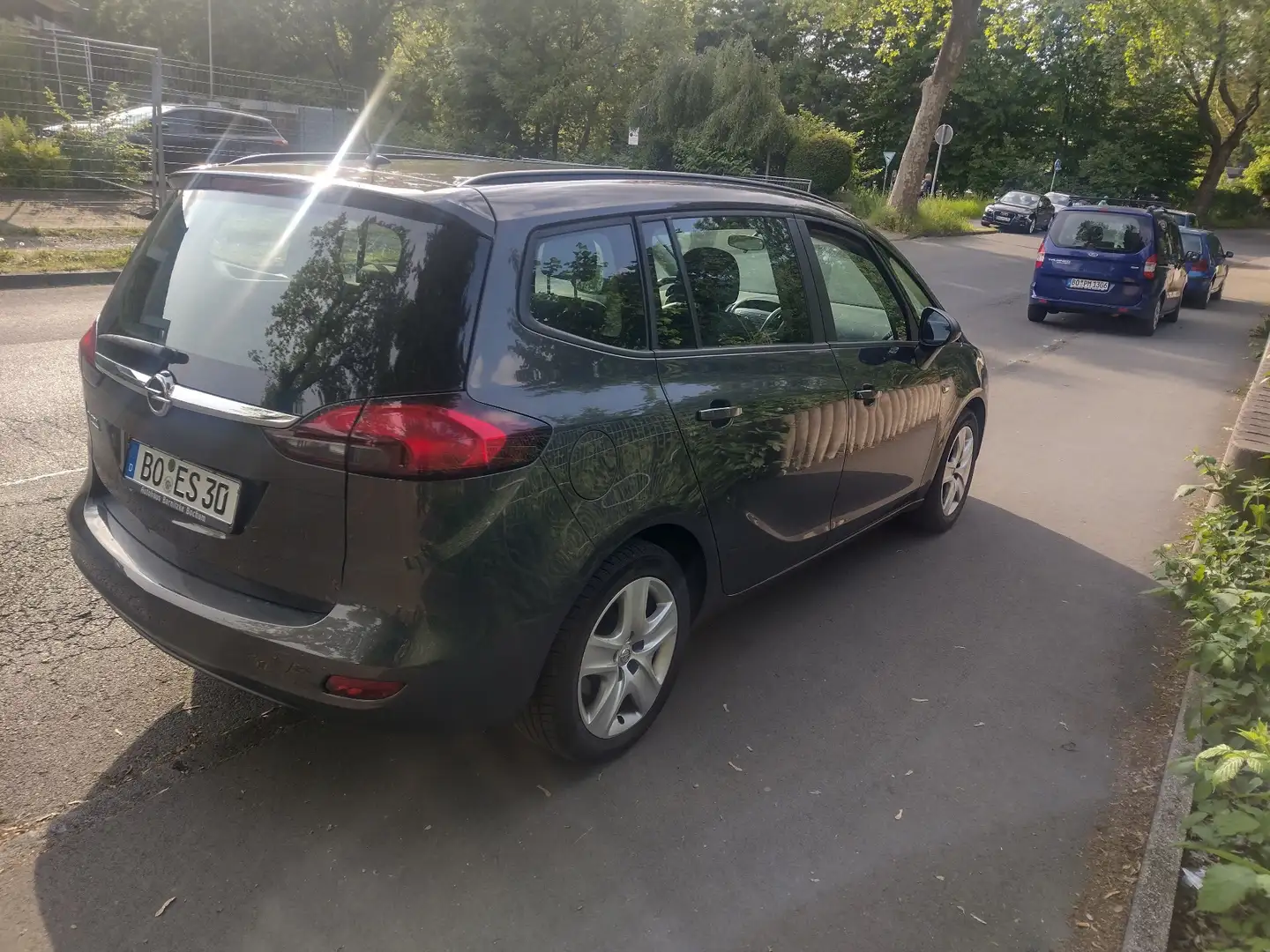 Opel Zafira Tourer 1.8 Edition - 1