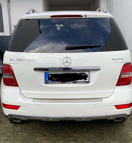 Mercedes-Benz ML 350 ML 350 CDI 4Matic 7G-TRONIC DPF Grand Edition