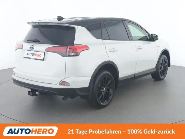 Toyota Rav4 view 6