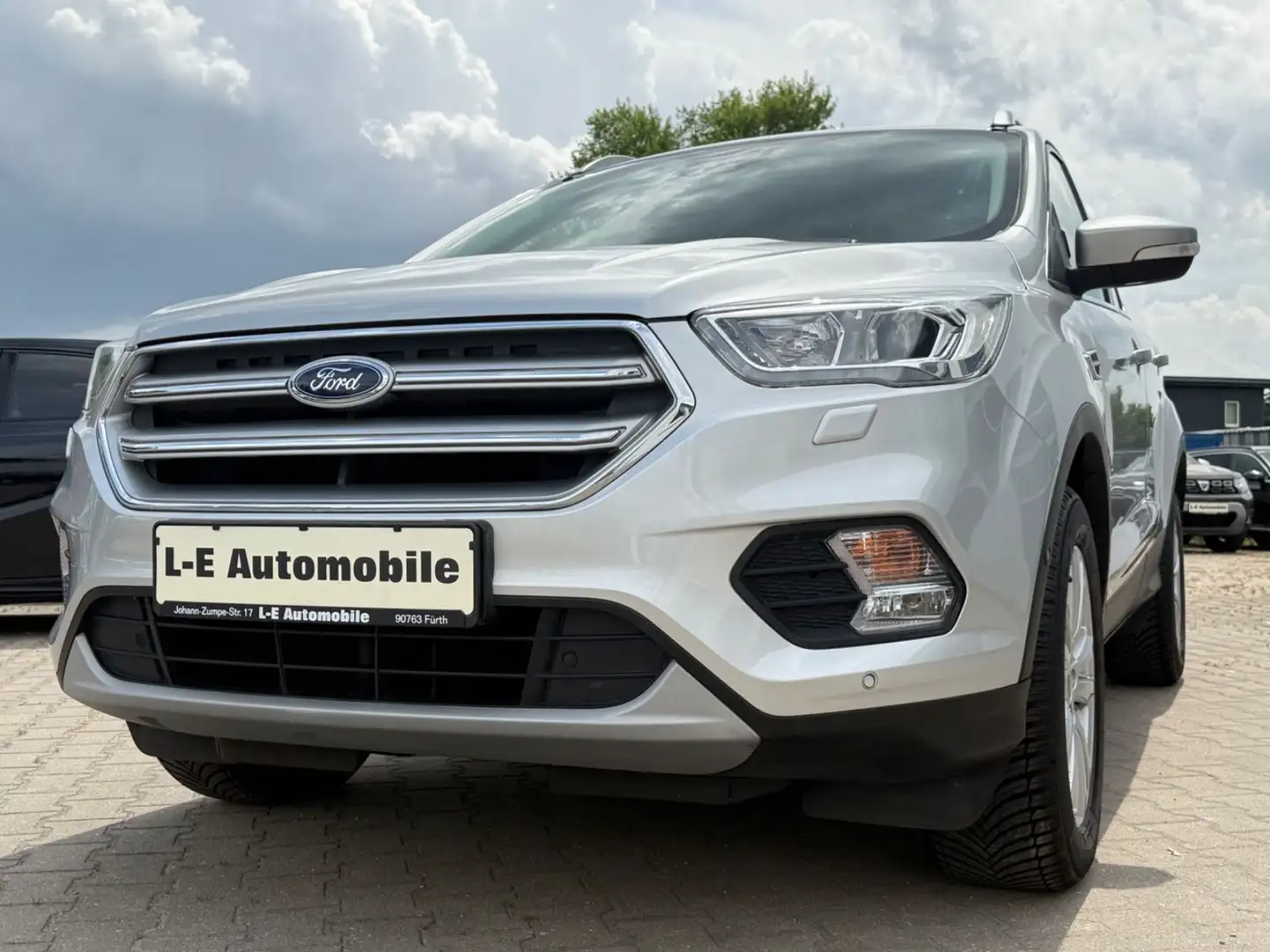 Ford Kuga Cool & Connect 1.5 *LED/NAVI/SHZ/KLIMAAUT.. Zilver - 1